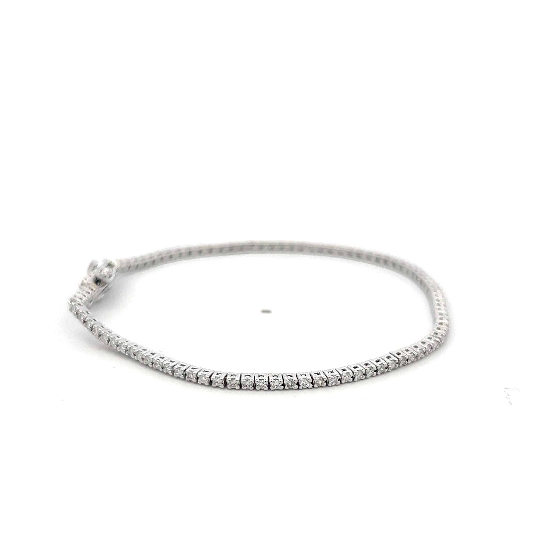 Vintage 14K White Gold Tennis Bracelet with 0.9 Carat Round H VS Diamonds