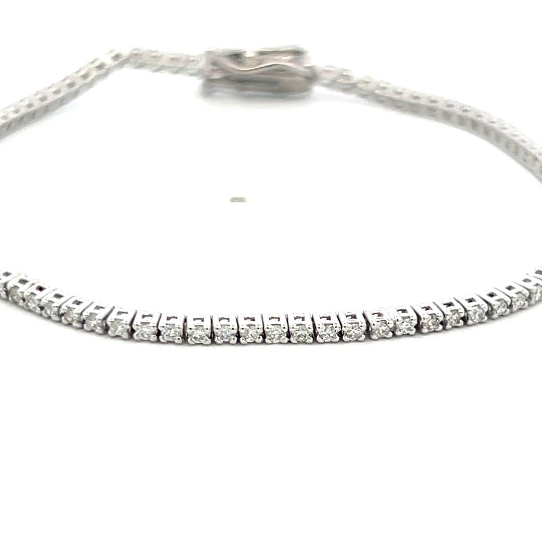 Vintage 14K White Gold Tennis Bracelet with 0.9 Carat Round H VS Diamonds