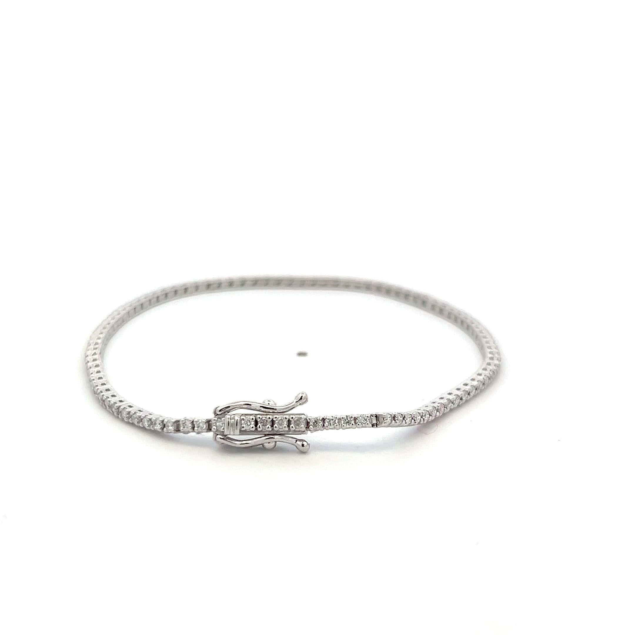 Vintage 14K White Gold Tennis Bracelet with 0.9 Carat Round H VS Diamonds