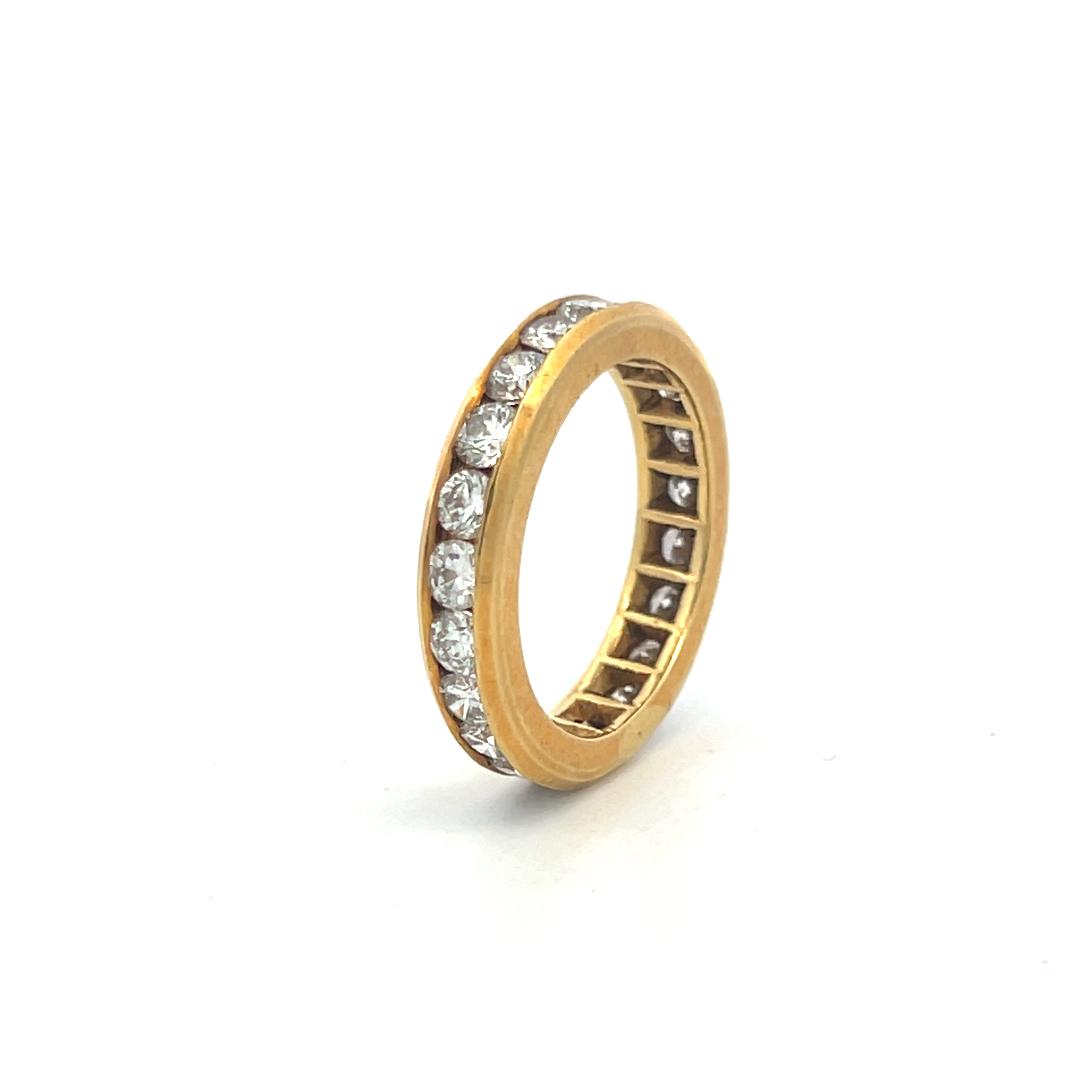 18K Yellow Gold Eternity Band Ring with 2.5 Carat Round H VS Diamonds Size 6.5