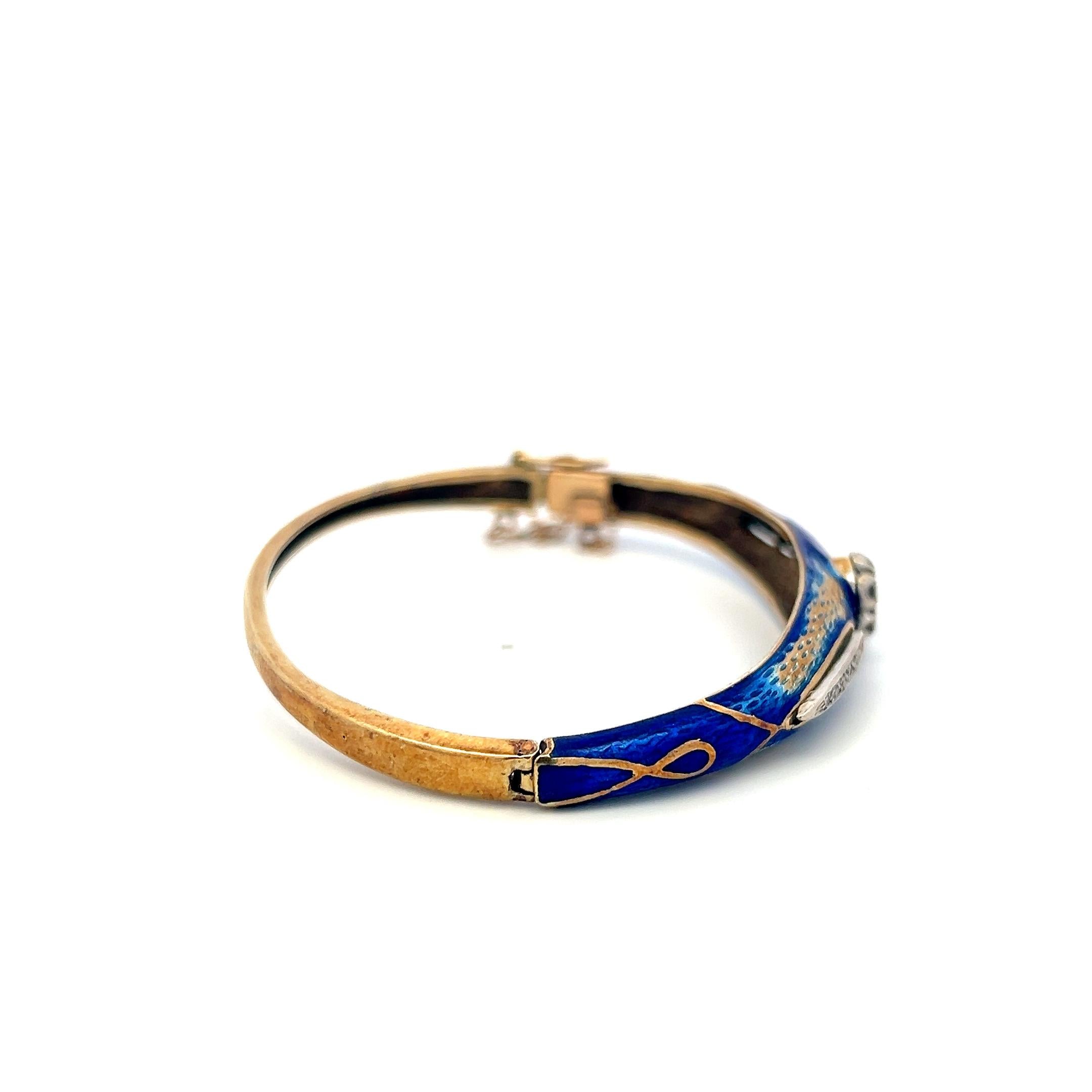 Vintage 14K Yellow Gold Bangle Bracelet with 0.2 Carat Round I SI Diamonds 17g