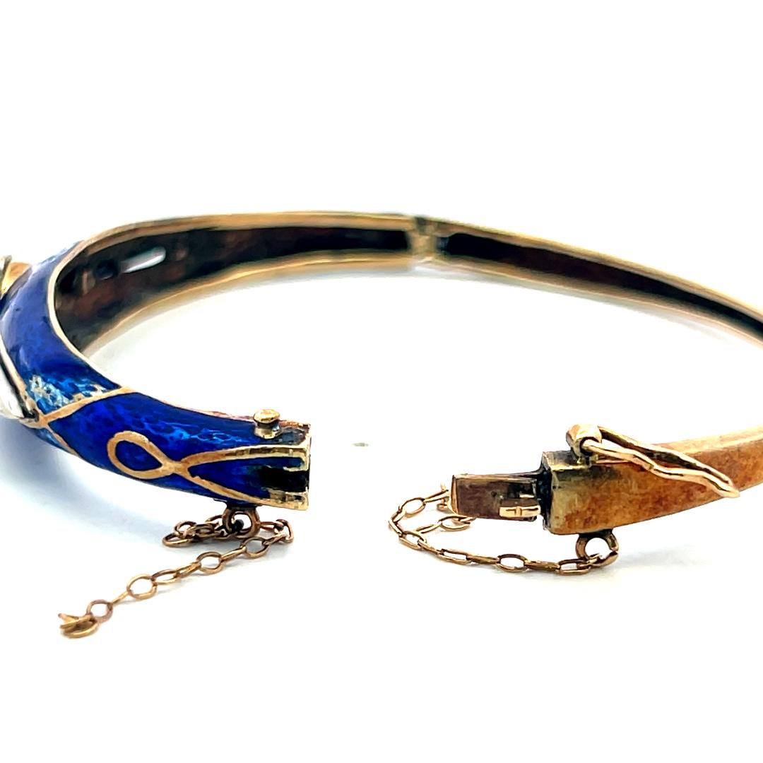 Vintage 14K Yellow Gold Bangle Bracelet with 0.2 Carat Round I SI Diamonds 17g