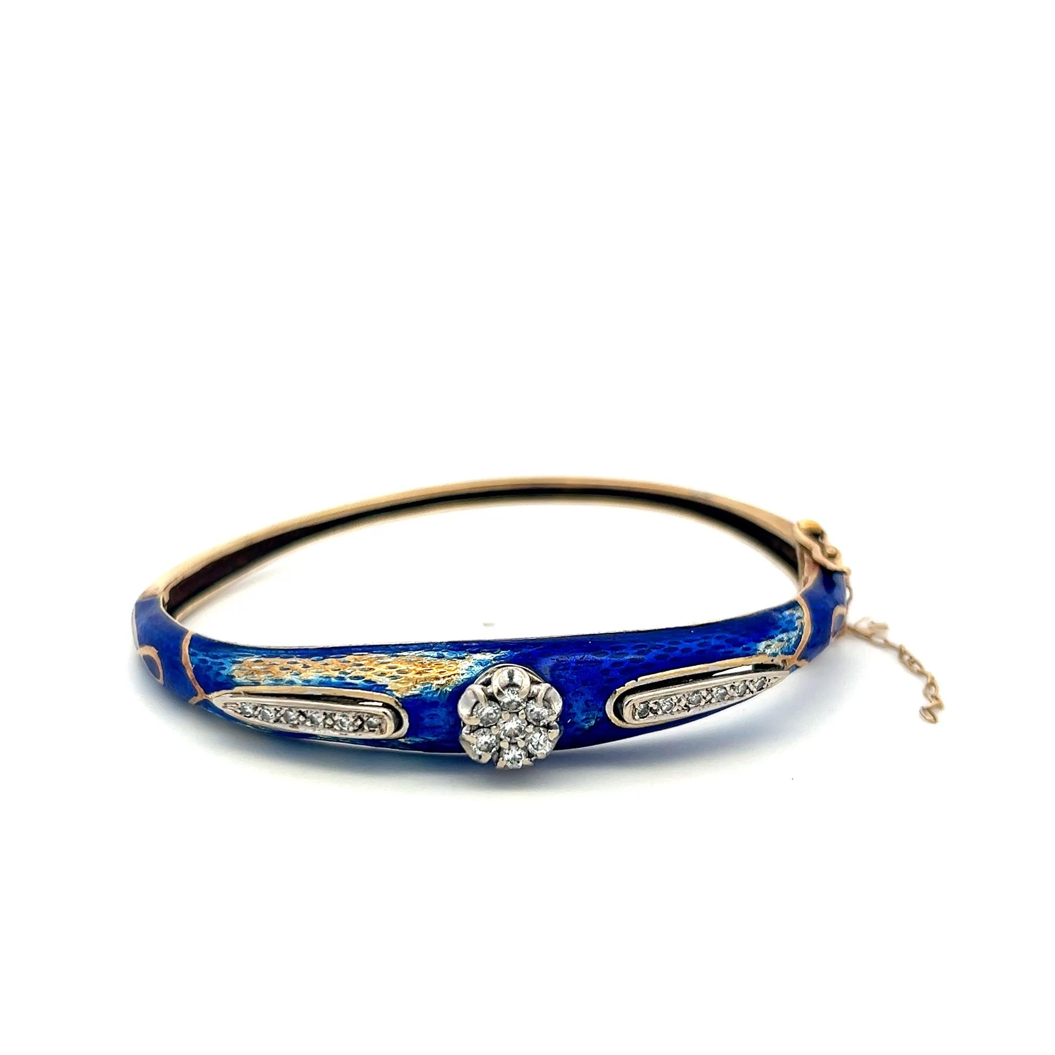 Vintage 14K Yellow Gold Bangle Bracelet with 0.2 Carat Round I SI Diamonds 17g