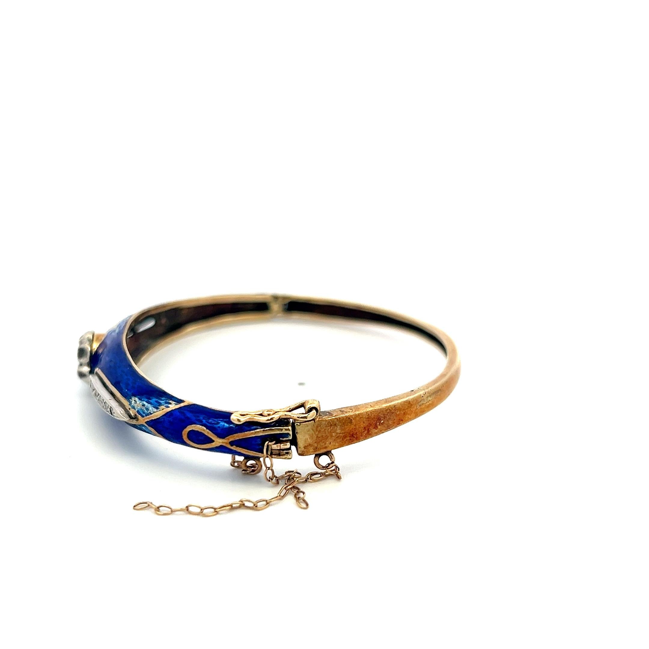 Vintage 14K Yellow Gold Bangle Bracelet with 0.2 Carat Round I SI Diamonds 17g