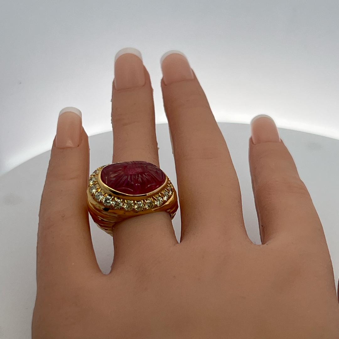 18K YG Cocktail Ring with 1ct Round Diamonds 11.4-17.1mm Tourmaline Size 6.25