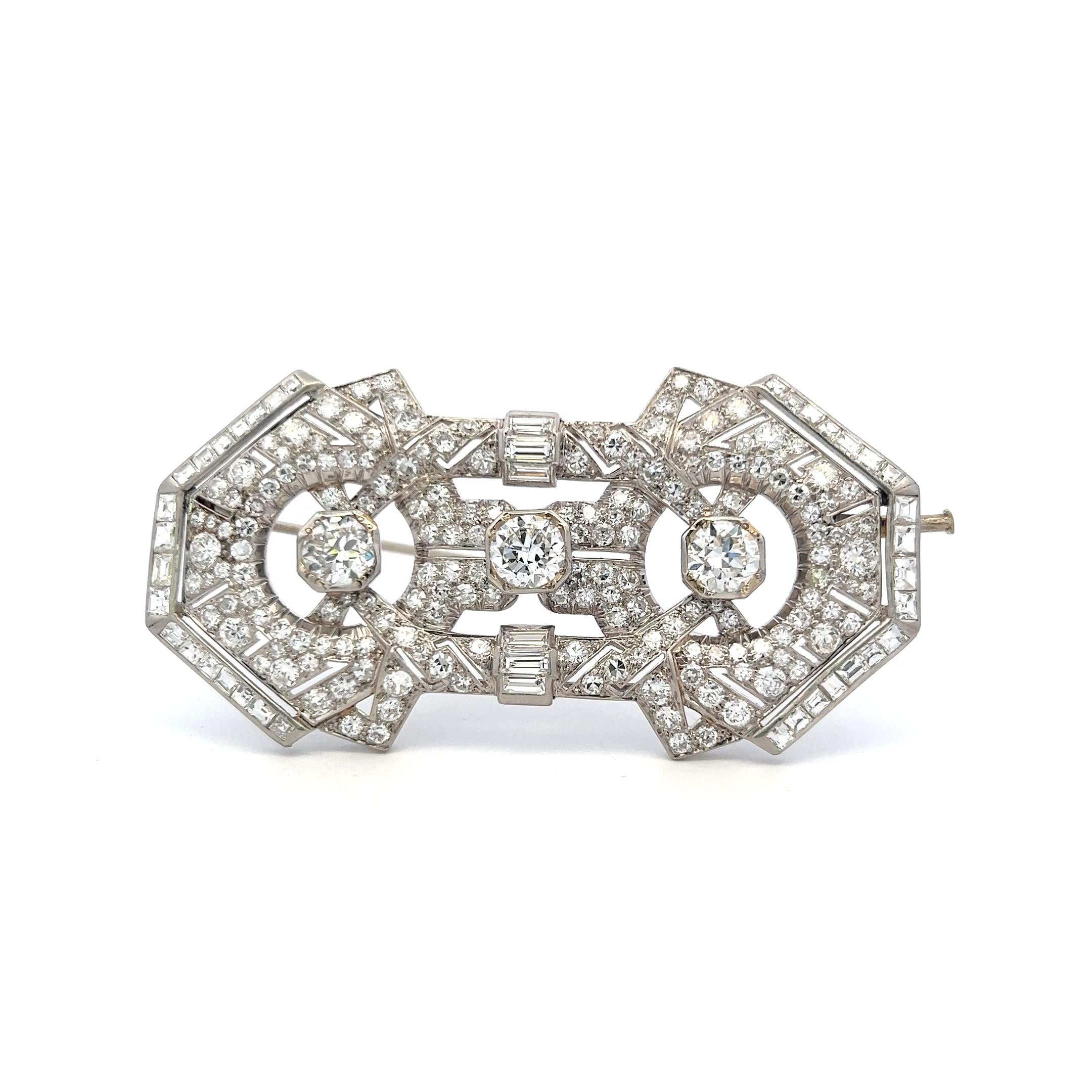 Vintage Platinum Pin Brooch with 15 Carat Mixed Cut G SI Diamonds 28.2 Grams