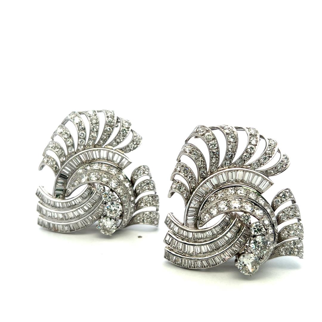 Vintage Platinum Pin Brooch with 35 Carat Mixed Shape G-SI Diamonds