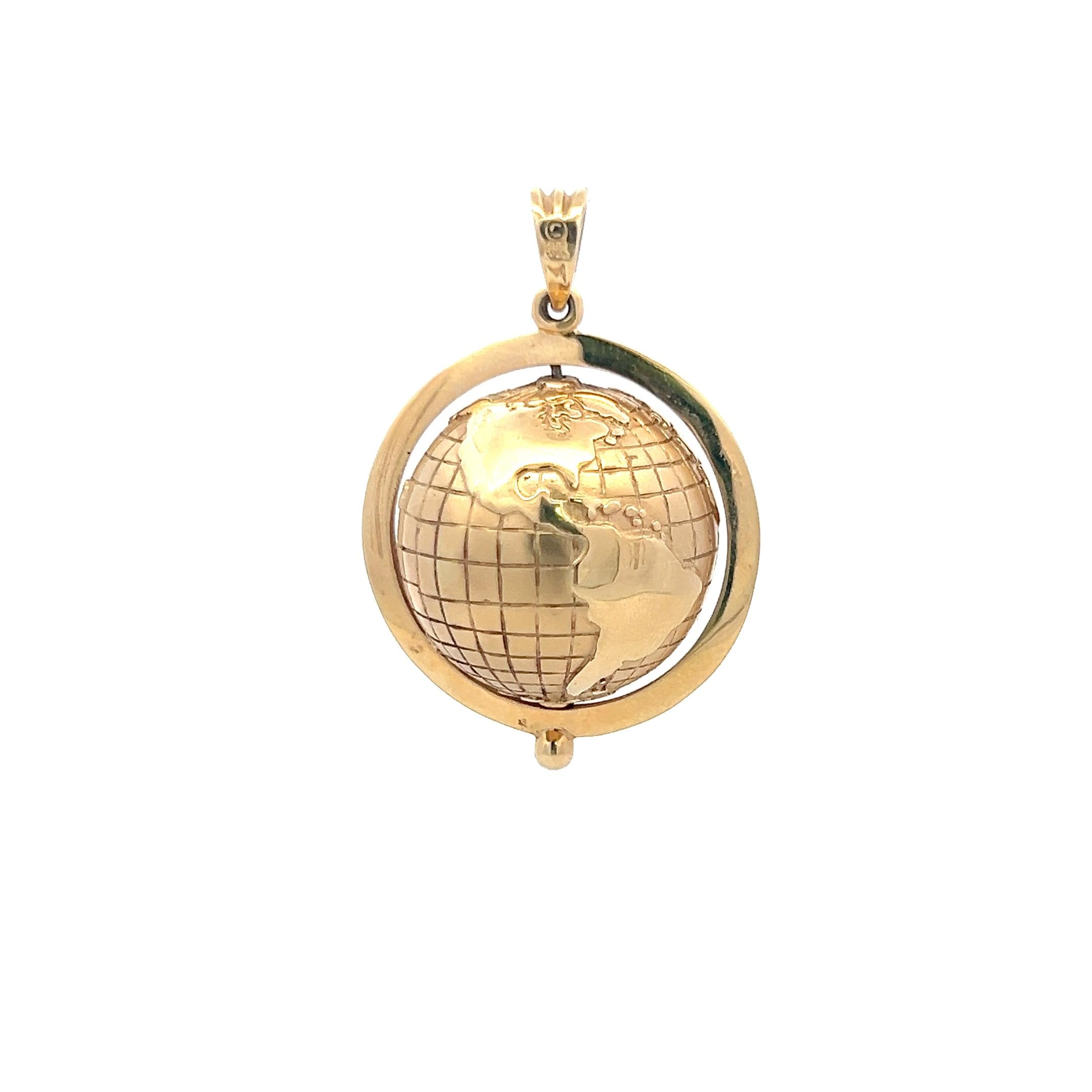 Vintage 18 Karat Yellow Gold Globe Pendant 24.6 Grams