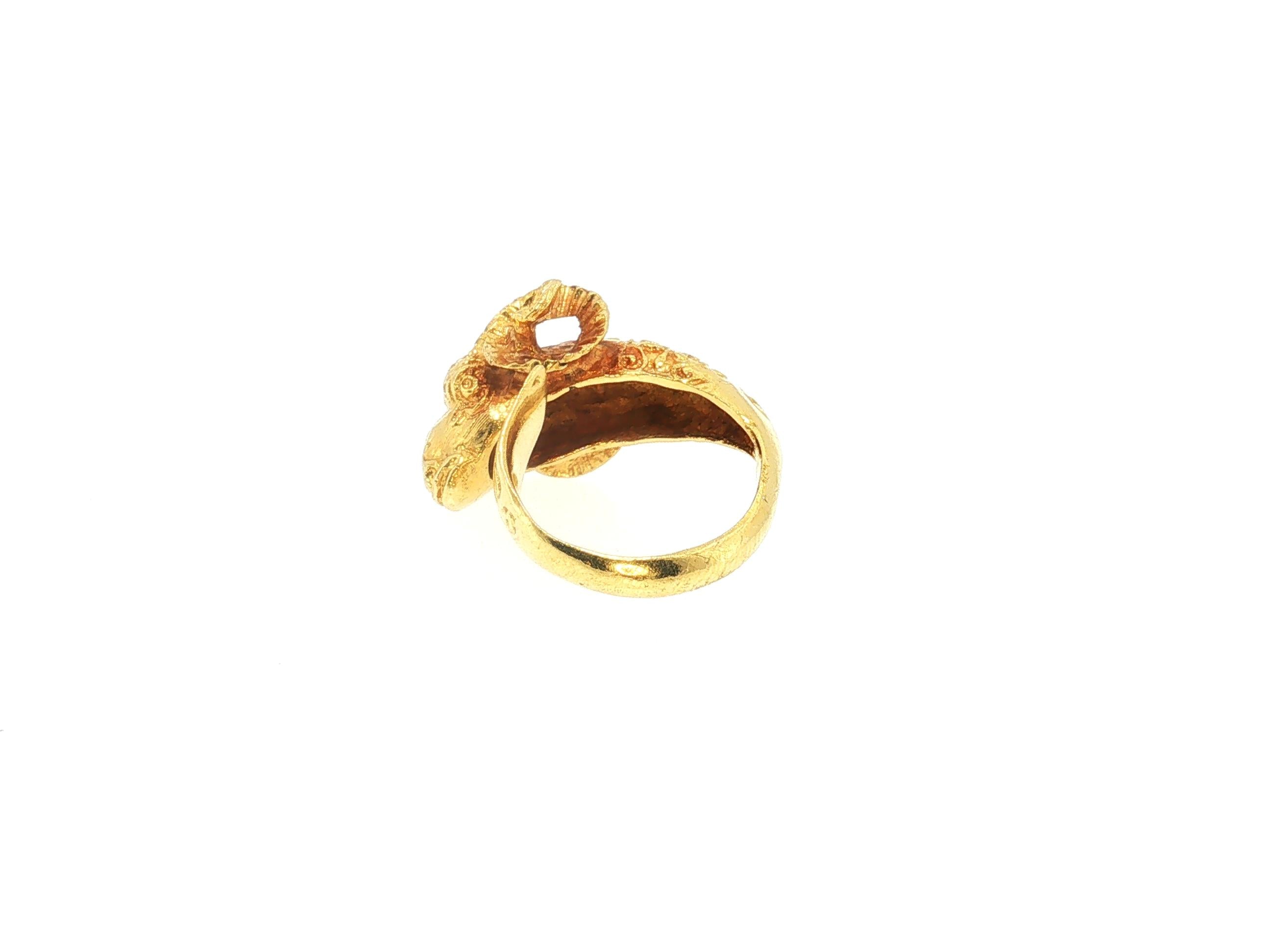 Vintage 18K Yellow Gold Bold Ram Cocktail Ring 9.6 Grams Size 4