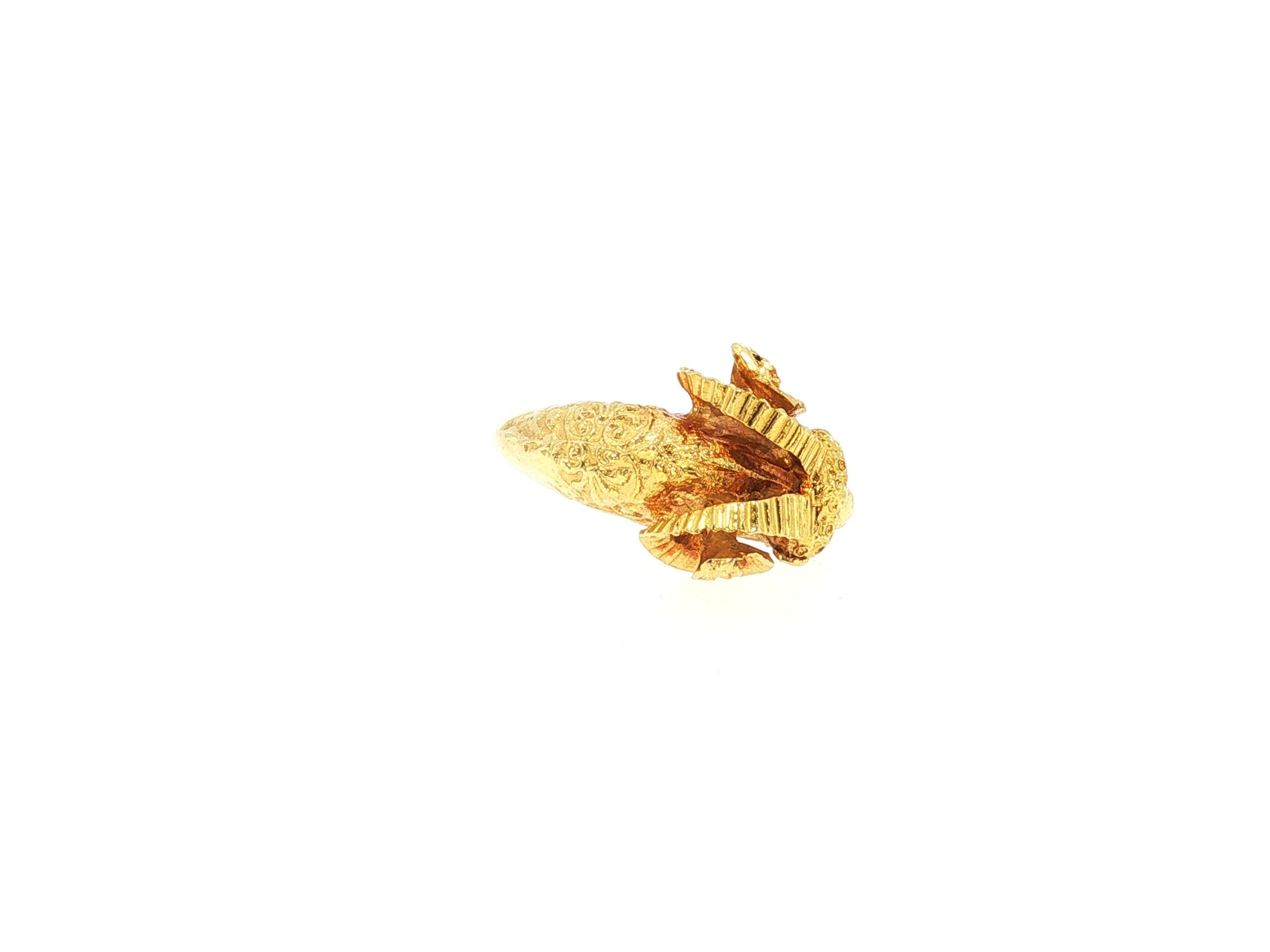 Vintage 18K Yellow Gold Bold Ram Cocktail Ring 9.6 Grams Size 4