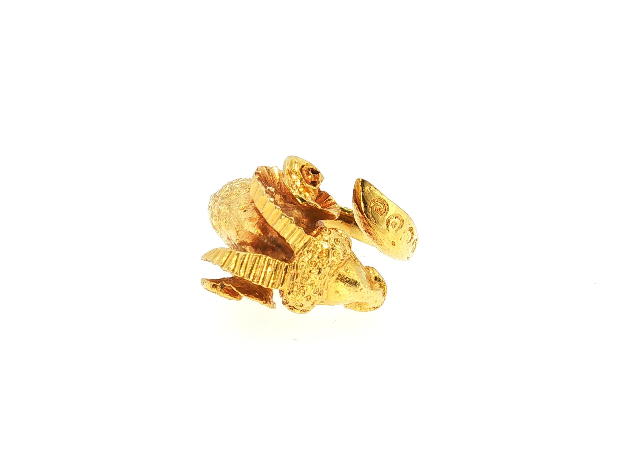 Vintage 18K Yellow Gold Bold Ram Cocktail Ring 9.6 Grams Size 4