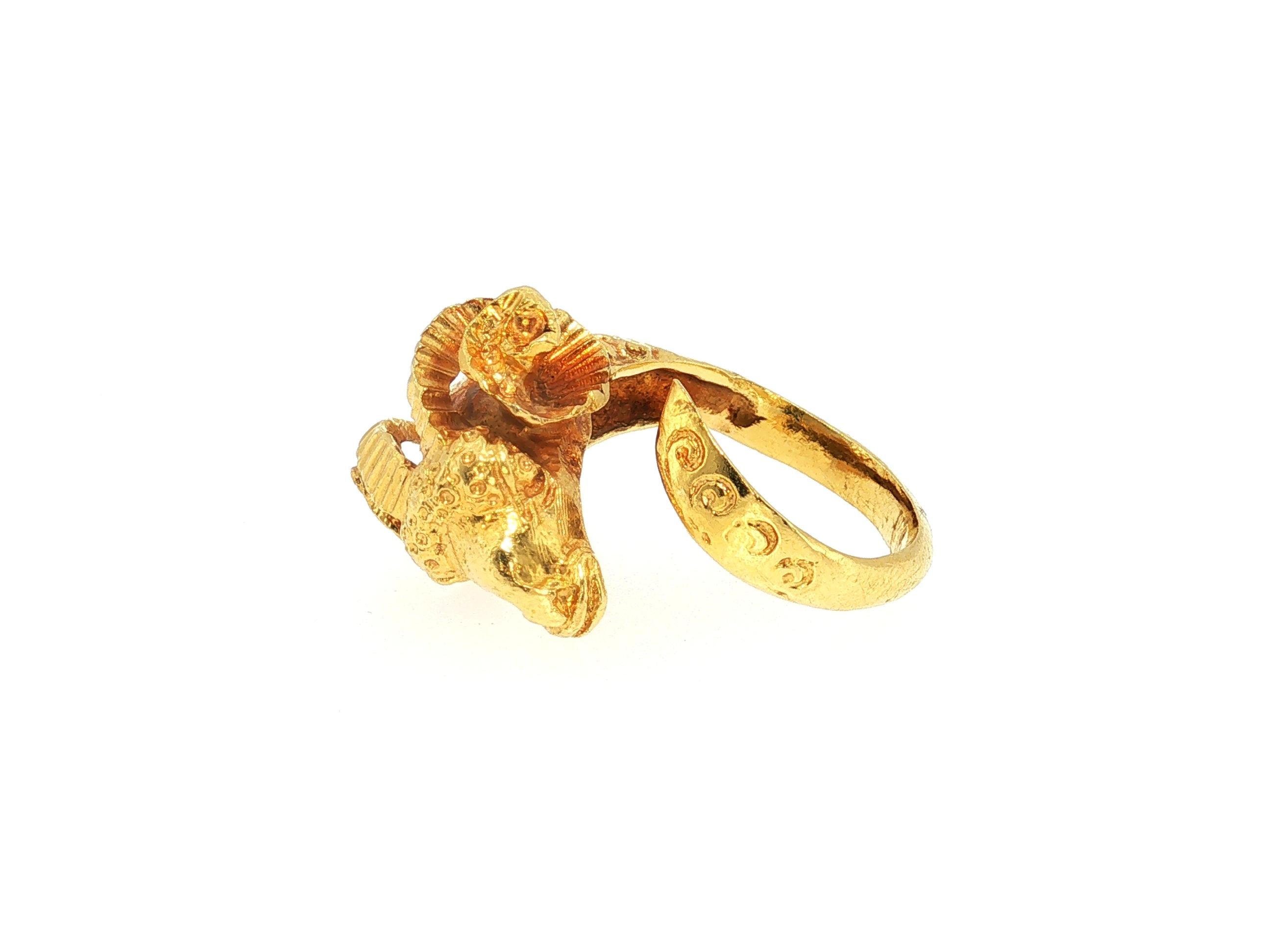 Vintage 18K Yellow Gold Bold Ram Cocktail Ring 9.6 Grams Size 4