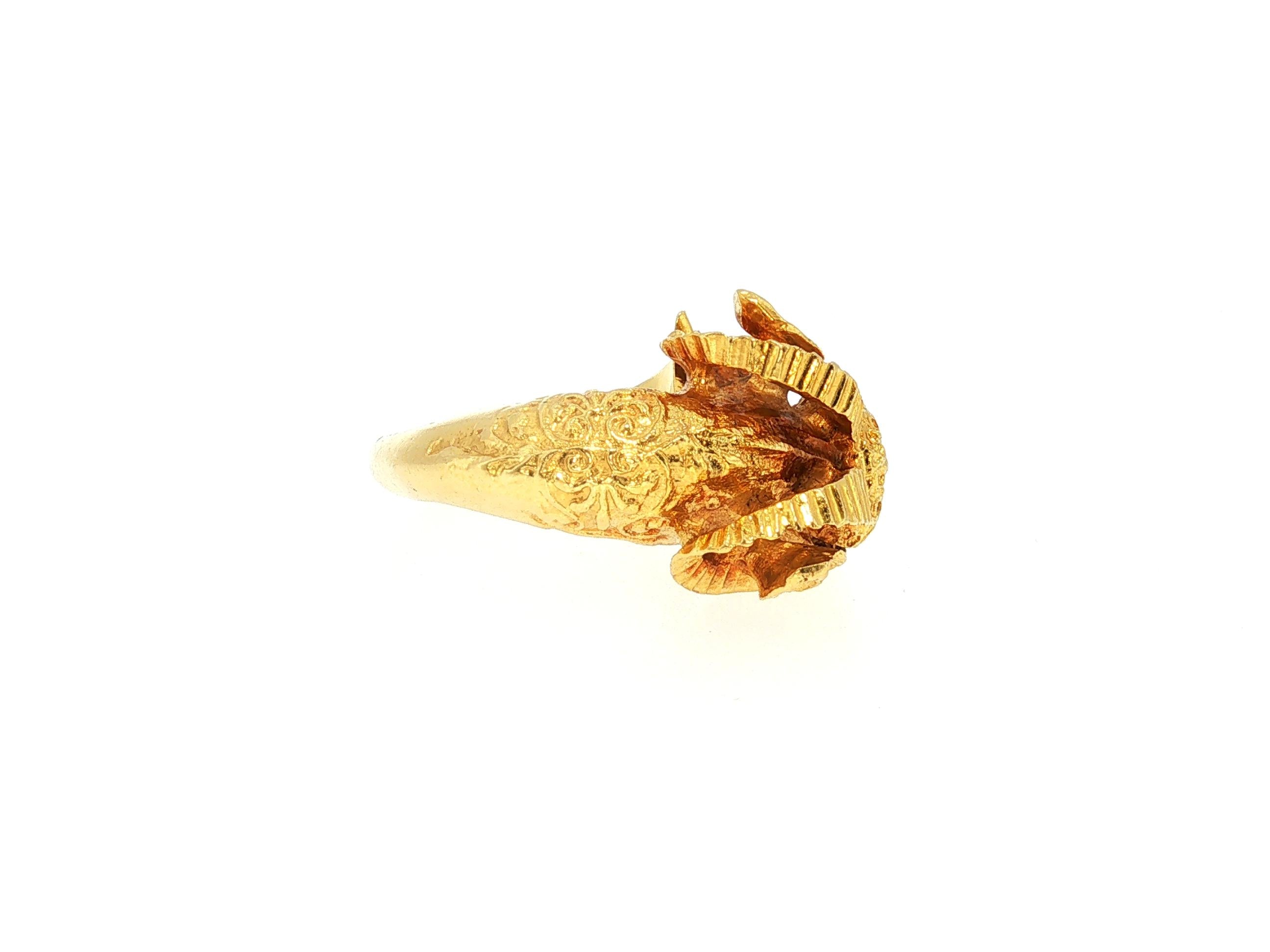 Vintage 18K Yellow Gold Bold Ram Cocktail Ring 9.6 Grams Size 4