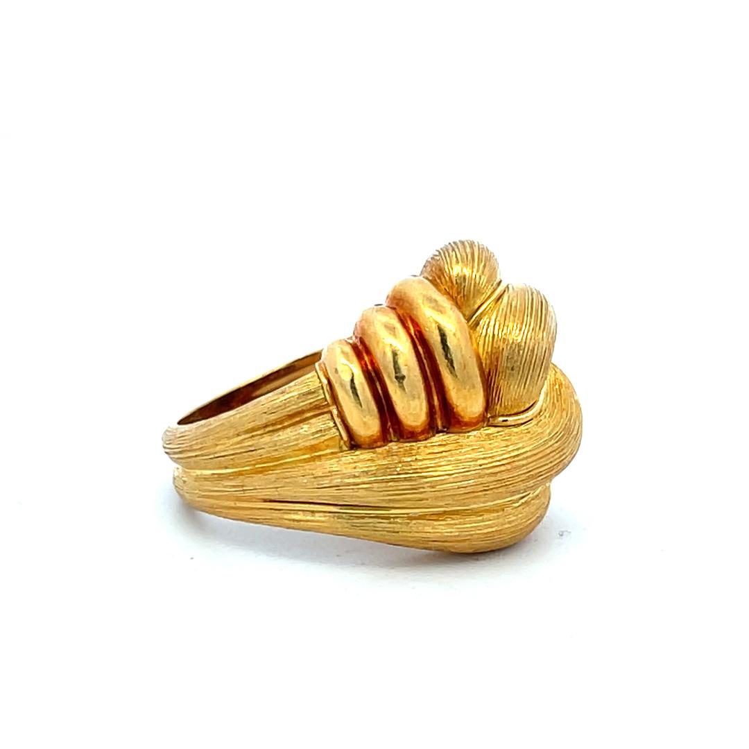 Henry Dunay Vintage 18 Karat Yellow Gold Bold Cocktail Ring Size 6.25