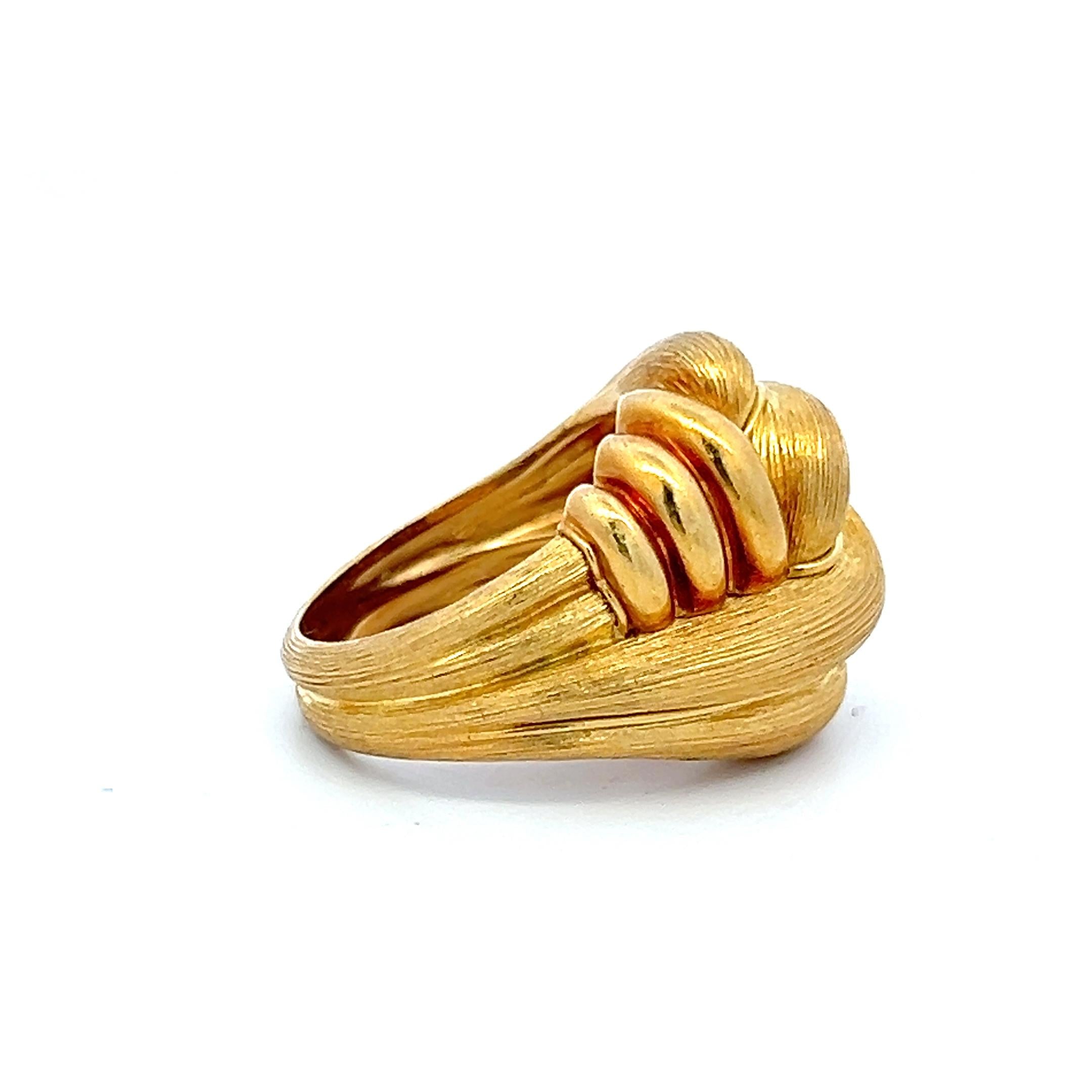 Henry Dunay Vintage 18 Karat Yellow Gold Bold Cocktail Ring Size 6.25