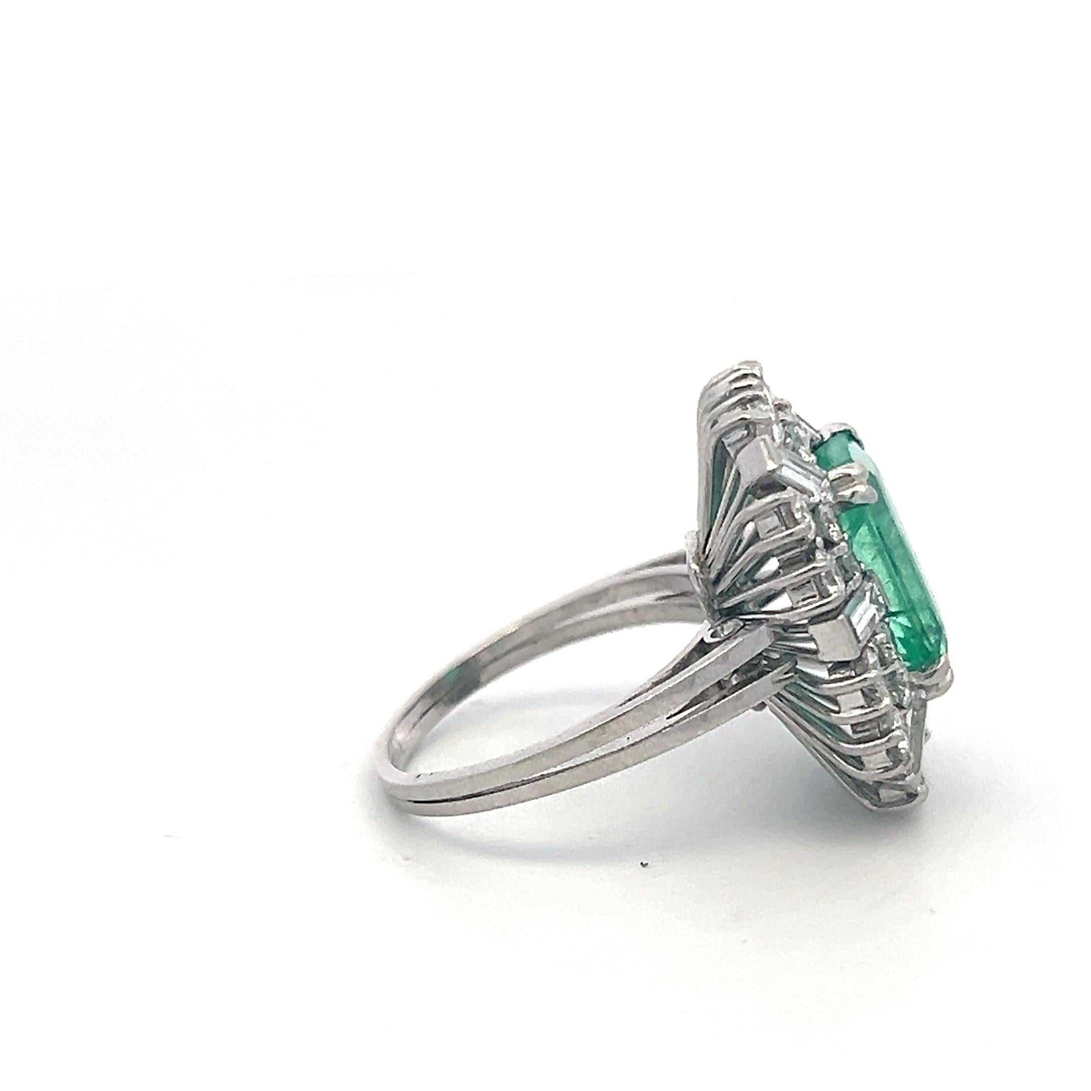Platinum Cluster Ring 2.8ct Round & Emerald F VS Diamonds & 12.12x8.20MM Emerald
