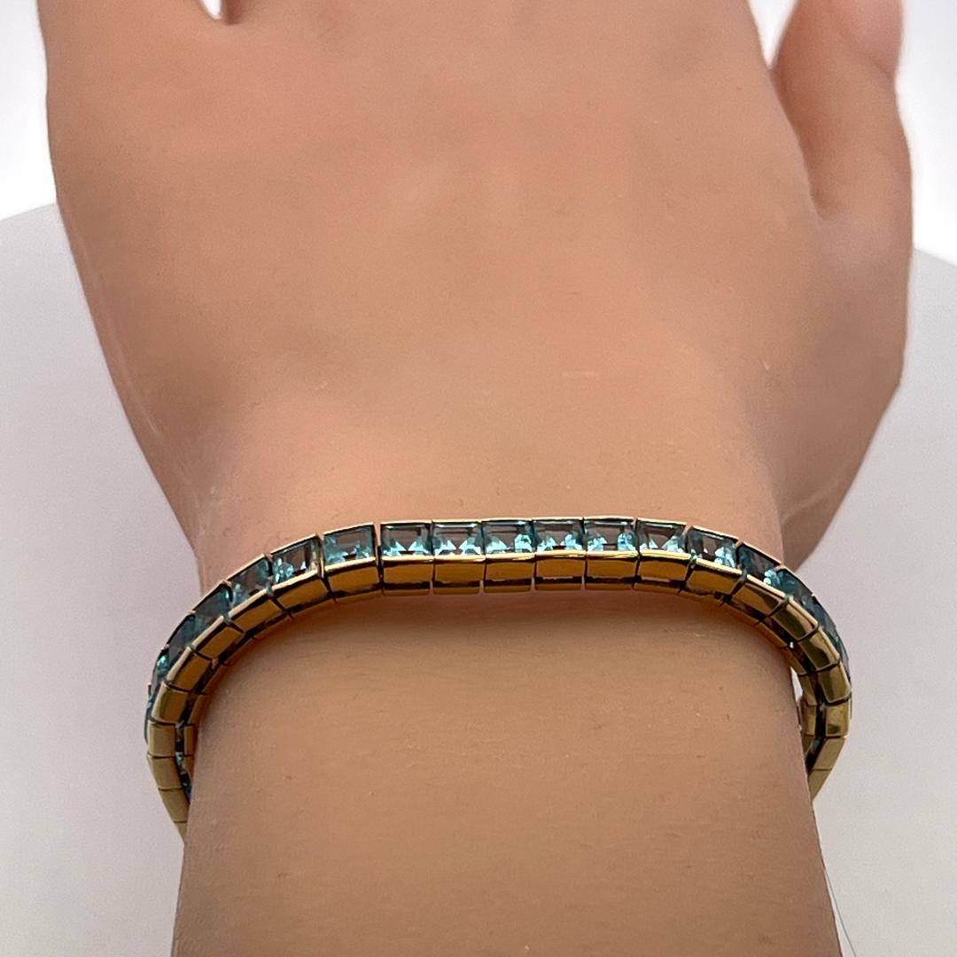 Vintage 14K Yellow Gold Tennis Bracelet with 4.06x3.31 MM Blue Topaz