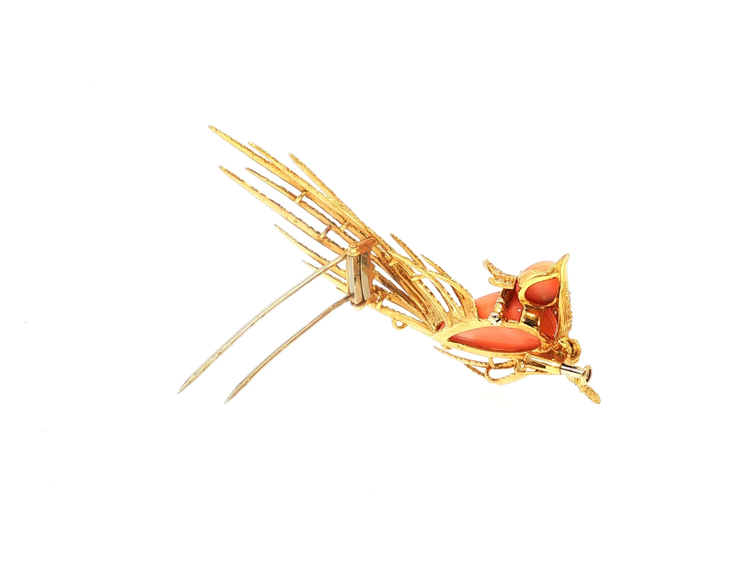 18K Yellow Gold Bird Pin Brooch 0.6ct Round H VS Diamonds 22.61x10.95mm Coral