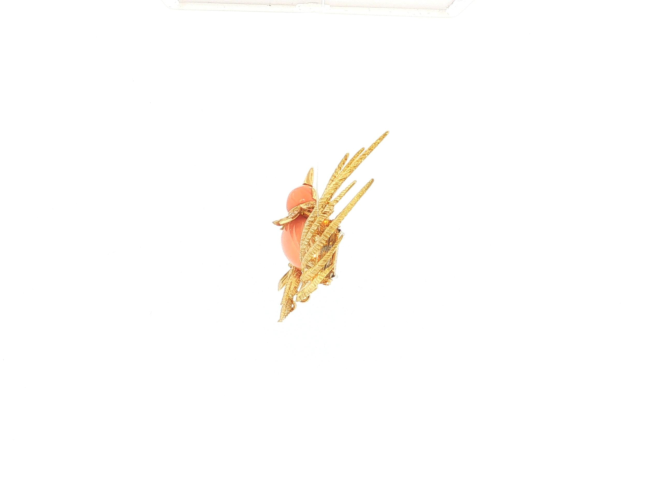 18K Yellow Gold Bird Pin Brooch 0.6ct Round H VS Diamonds 22.61x10.95mm Coral