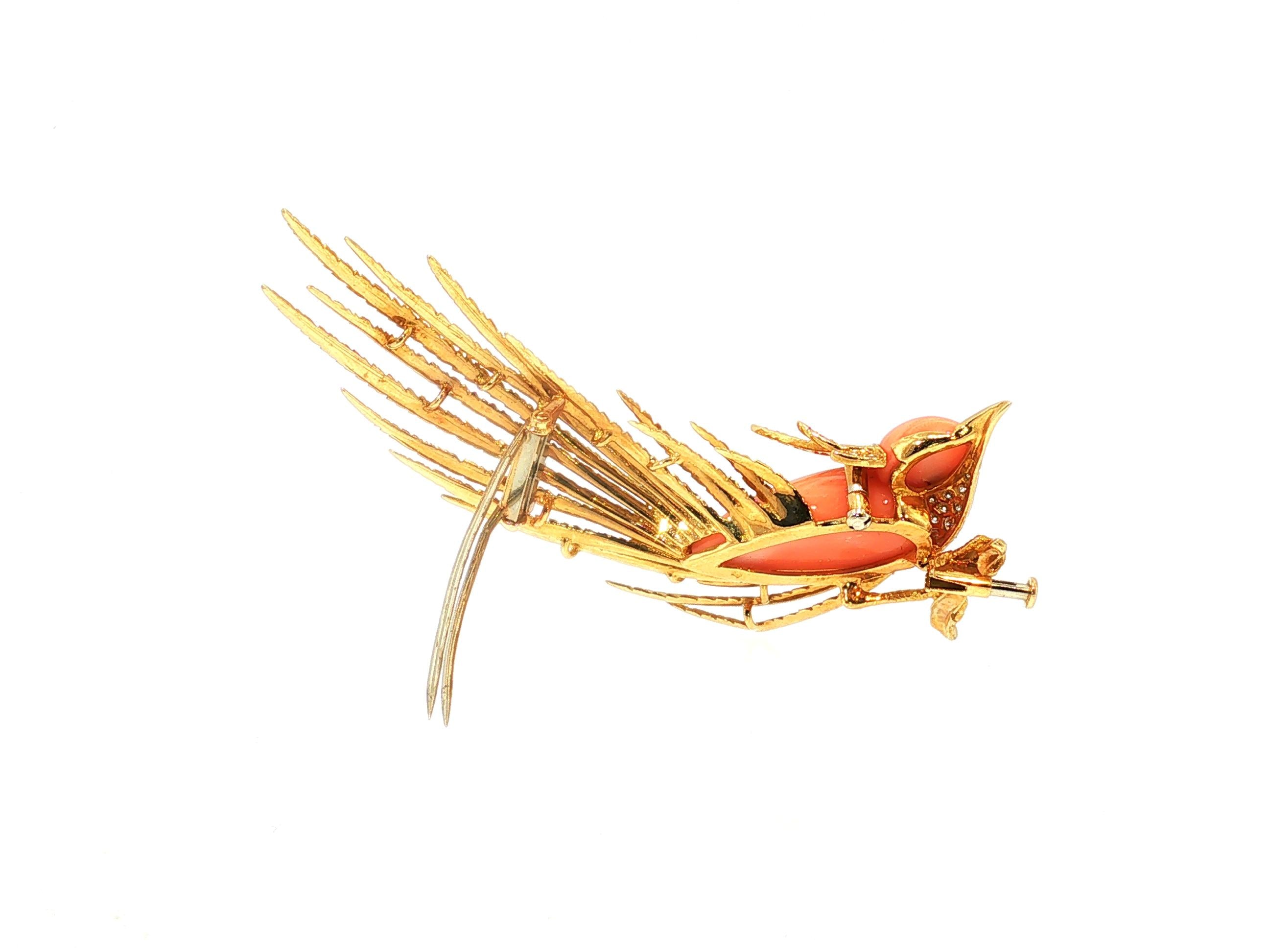 18K Yellow Gold Bird Pin Brooch 0.6ct Round H VS Diamonds 22.61x10.95mm Coral