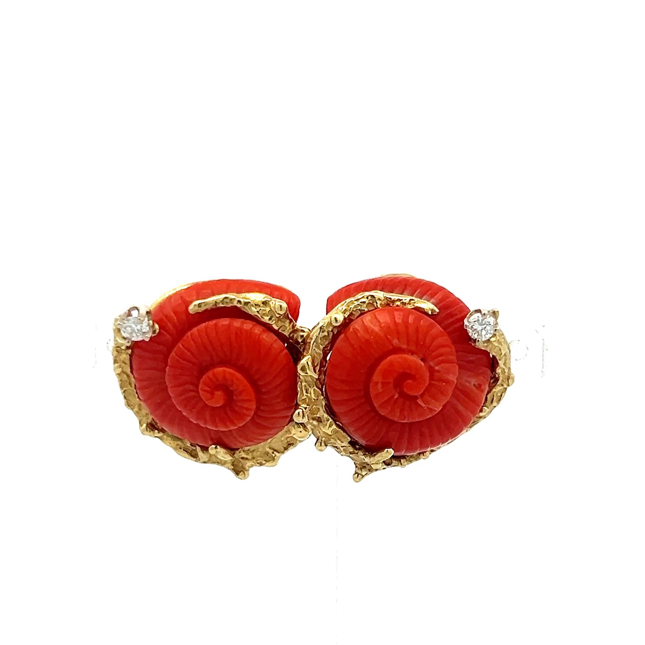 18K Yellow Gold Studs Earrings with 0.1 Carat Round Diamonds 16.1-16.4 MM Coral