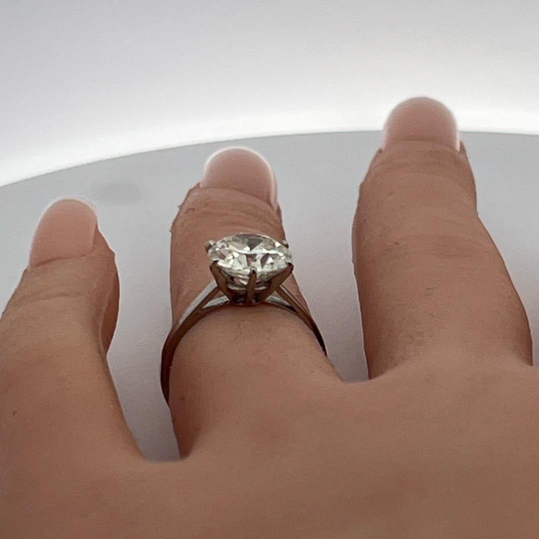 Vintage Platinum Engagement Ring with 2.64 Carat Circular Brilliant Diamond GIA