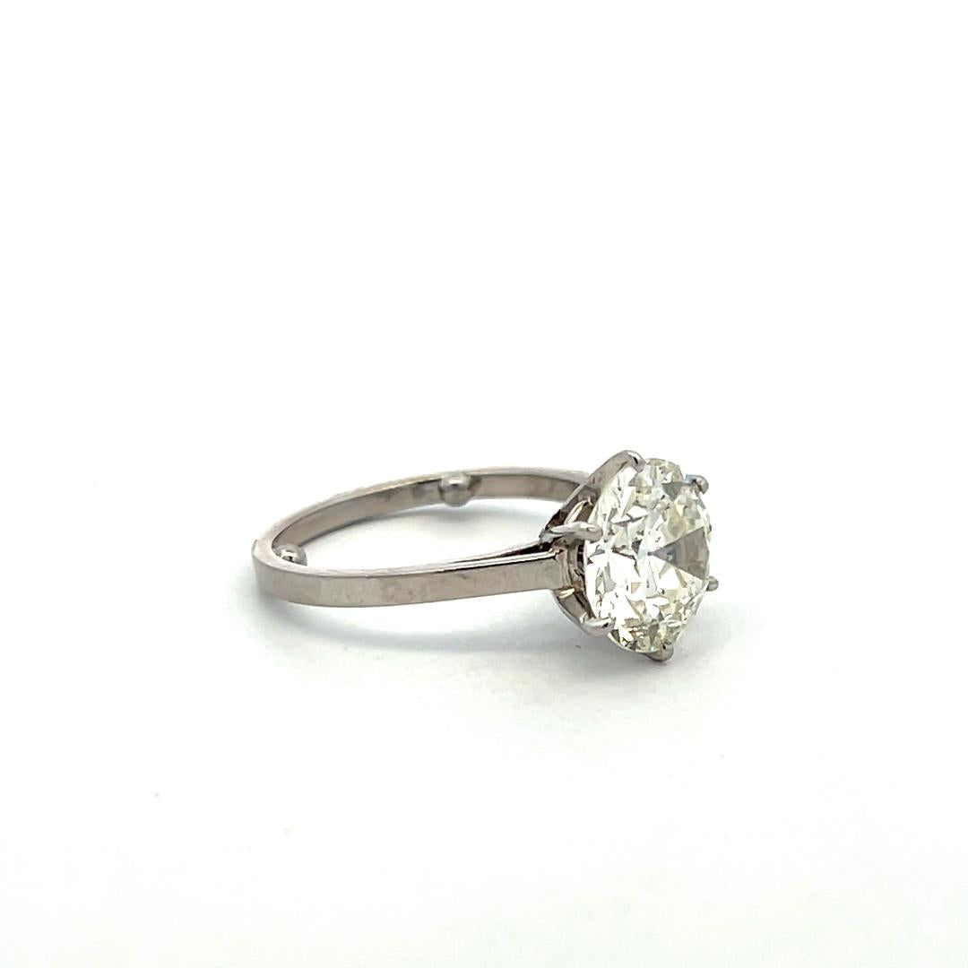Vintage Platinum Engagement Ring with 2.64 Carat Circular Brilliant Diamond GIA