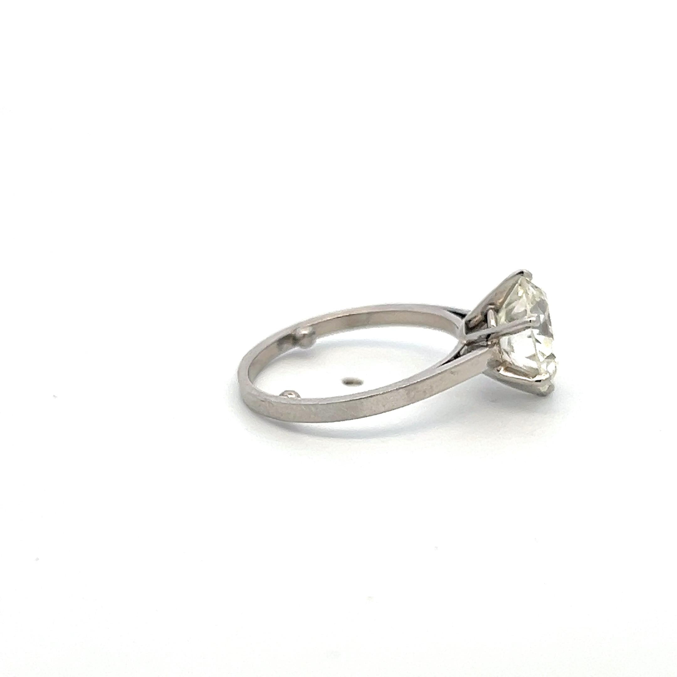 Vintage Platinum Engagement Ring with 2.64 Carat Circular Brilliant Diamond GIA