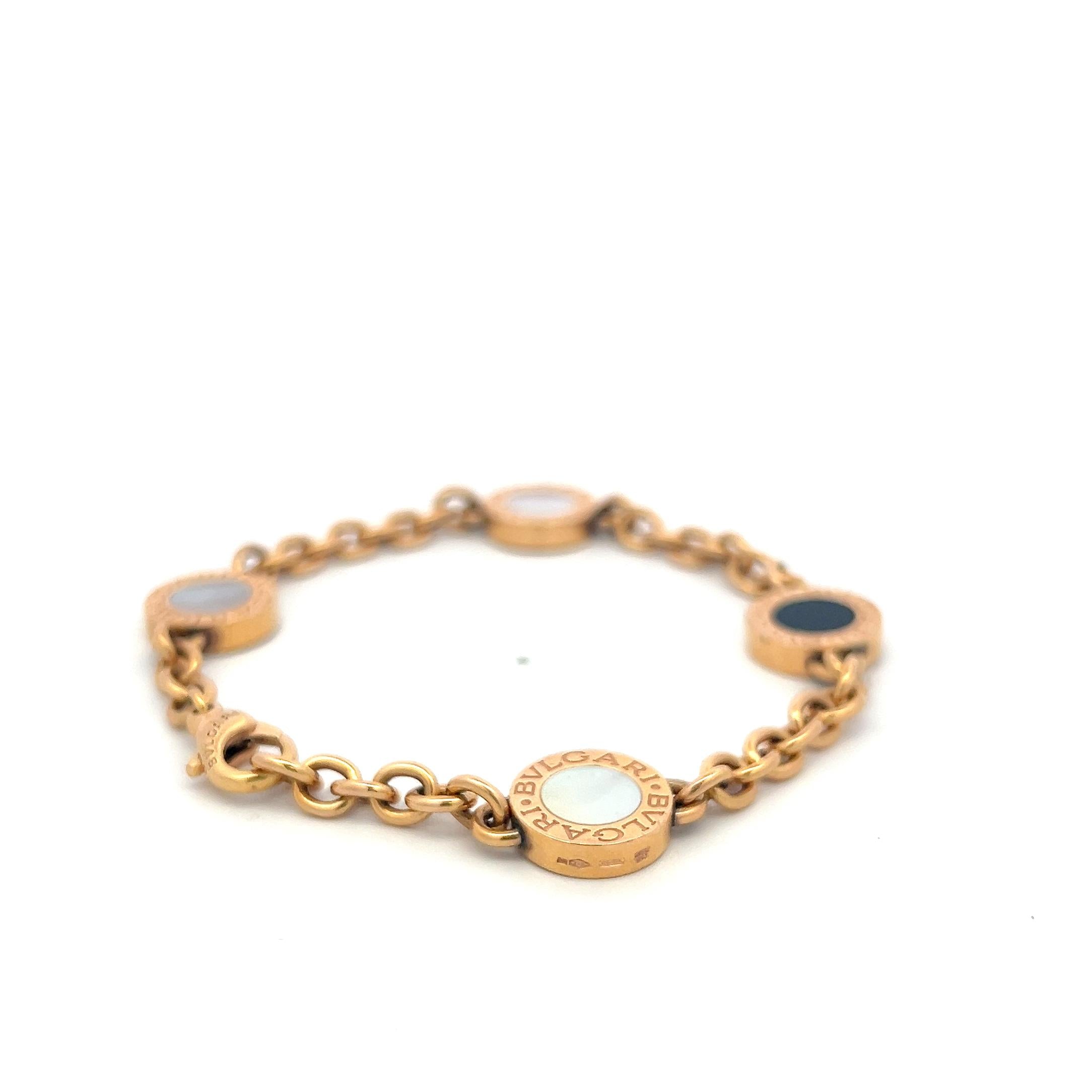Bvlgari Vintage 18 Karat Yellow Gold Link Bracelet 29.5 Grams MOP and Onyx