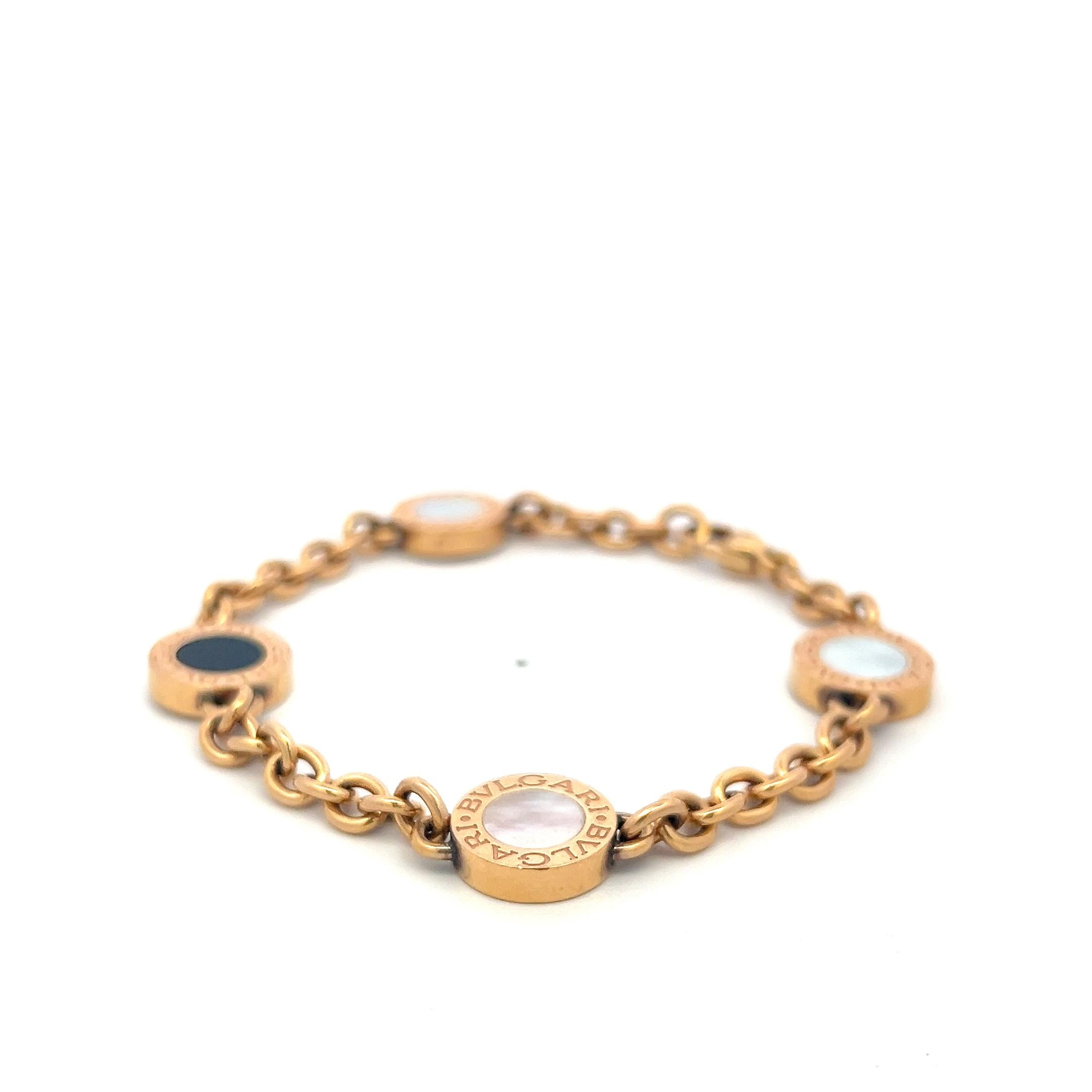 Bvlgari Vintage 18 Karat Yellow Gold Link Bracelet 29.5 Grams MOP and Onyx