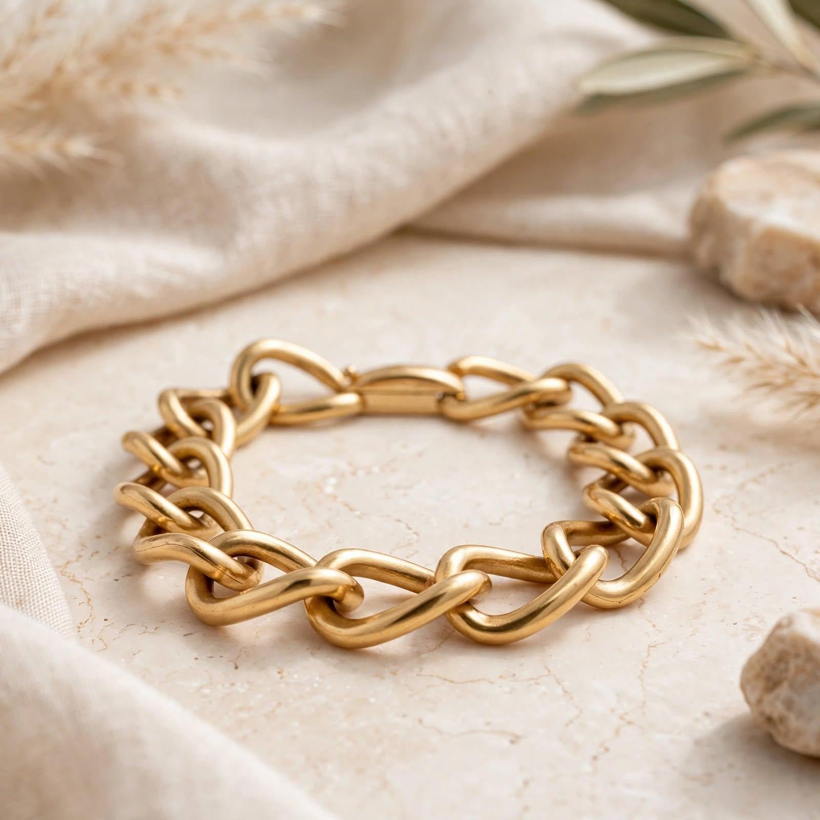Vintage 14 Karat Yellow Gold Chain Link Bracelet 57.9 Grams 7.5 Inch