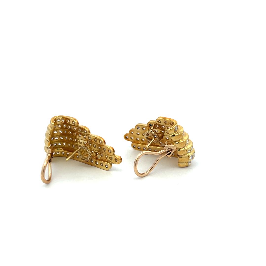 Vintage 18K Yellow Gold Clip On Earrings with 4 Carat Round I SI Diamonds