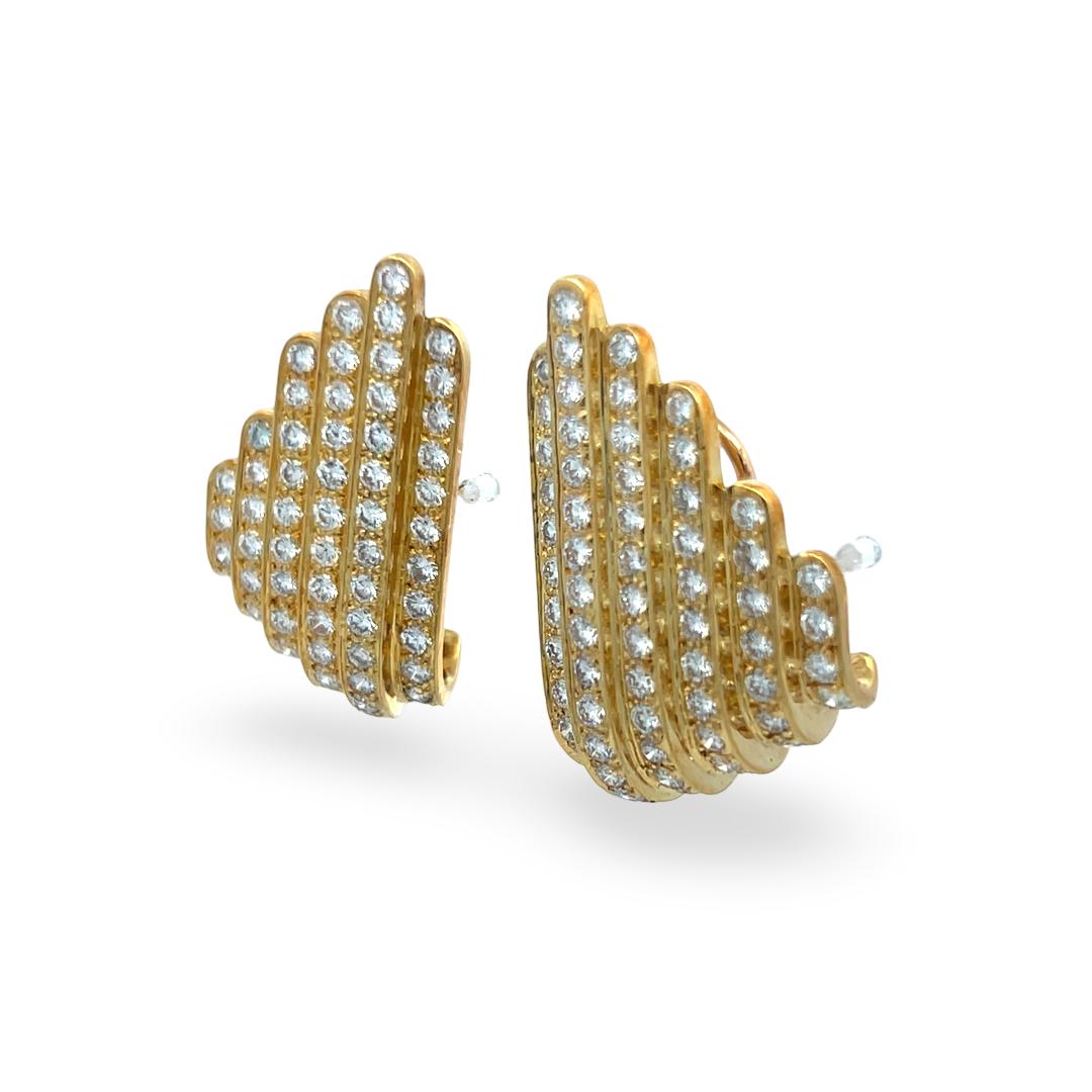 Vintage 18K Yellow Gold Clip On Earrings with 4 Carat Round I SI Diamonds