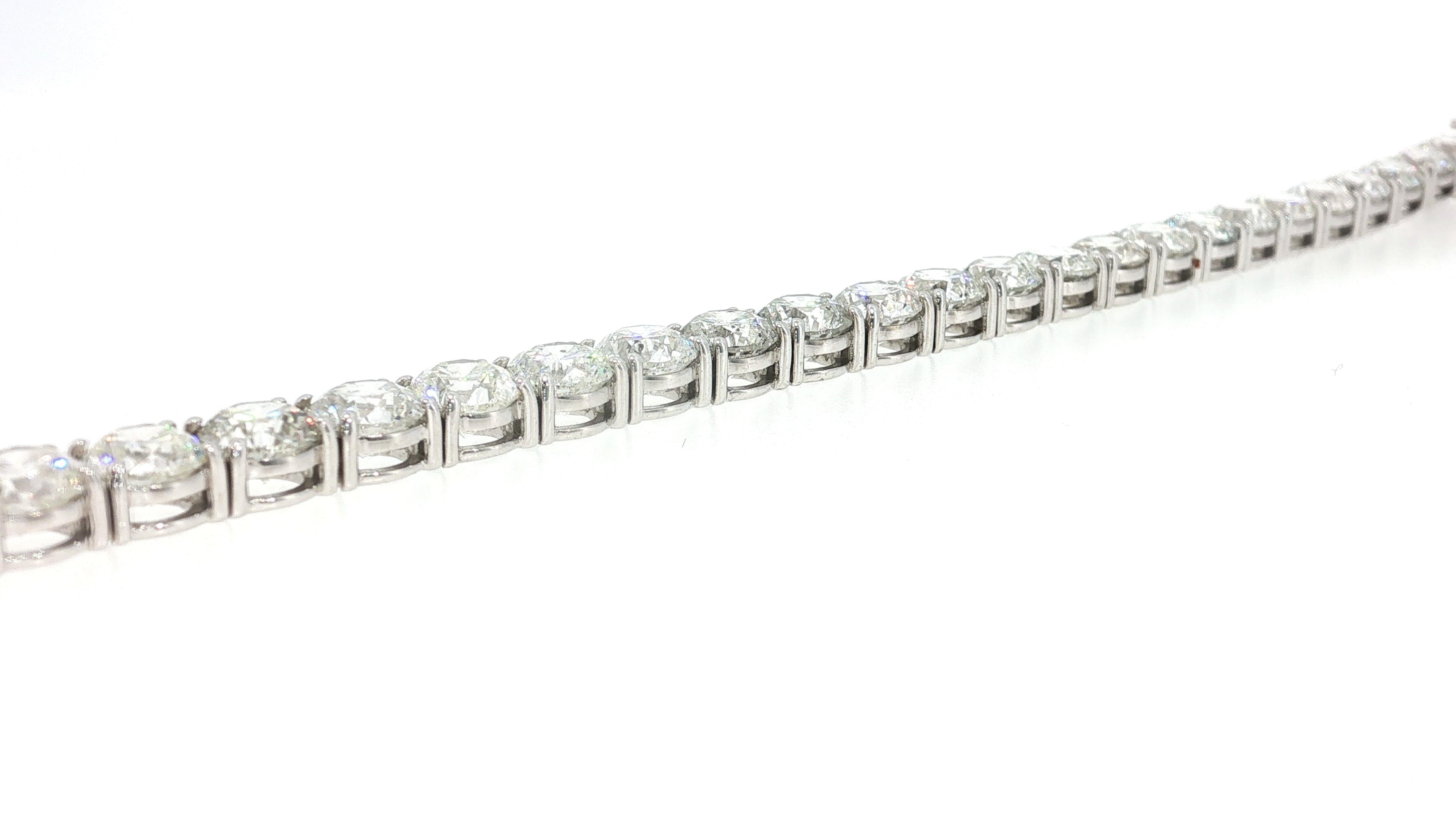 14K White Gold Tennis Bracelet with 28 Carat Round F-SI Diamonds