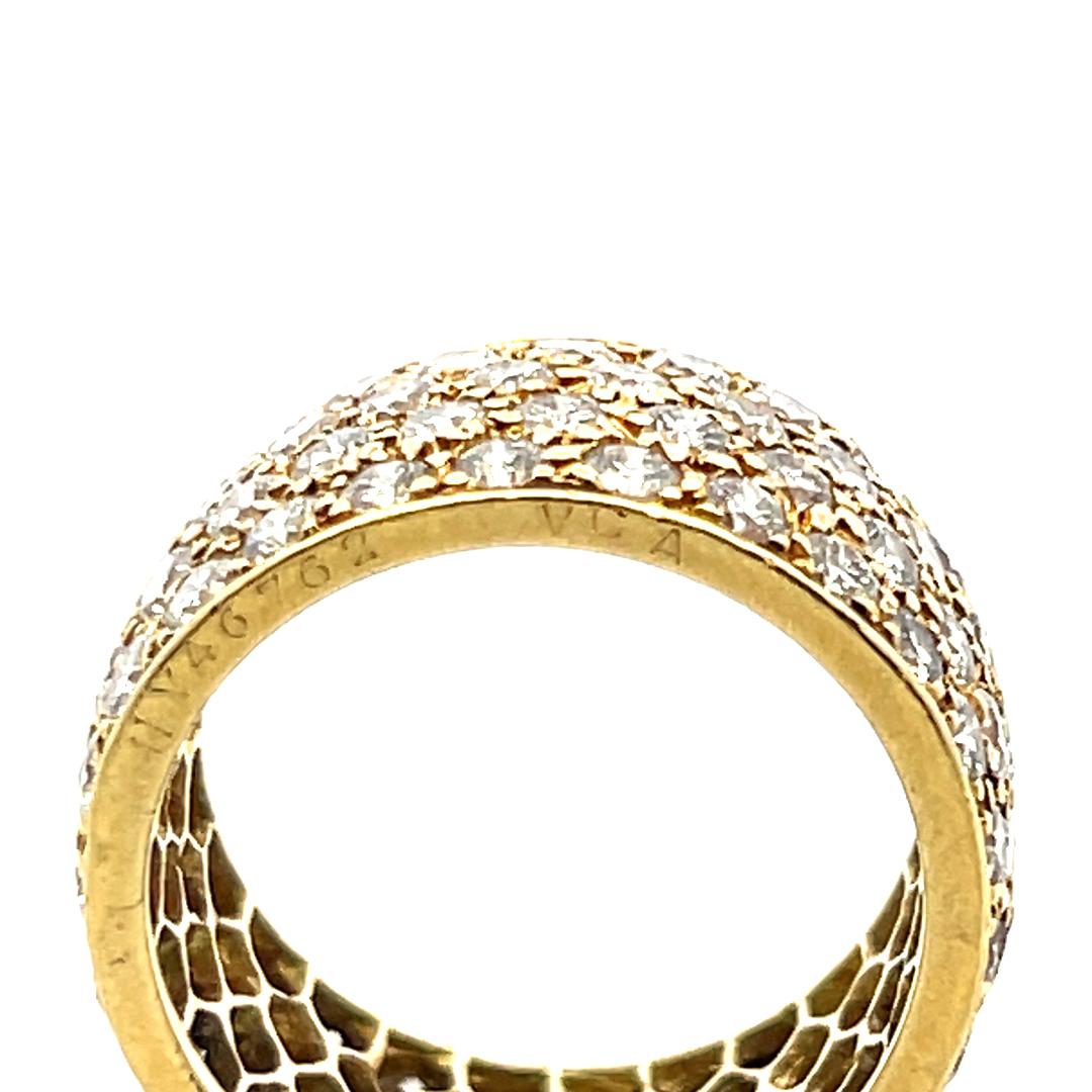Van Cleef & Arpels 18K YG Band Ring with 3.25 Carat Round F VS Diamonds Size 5.5