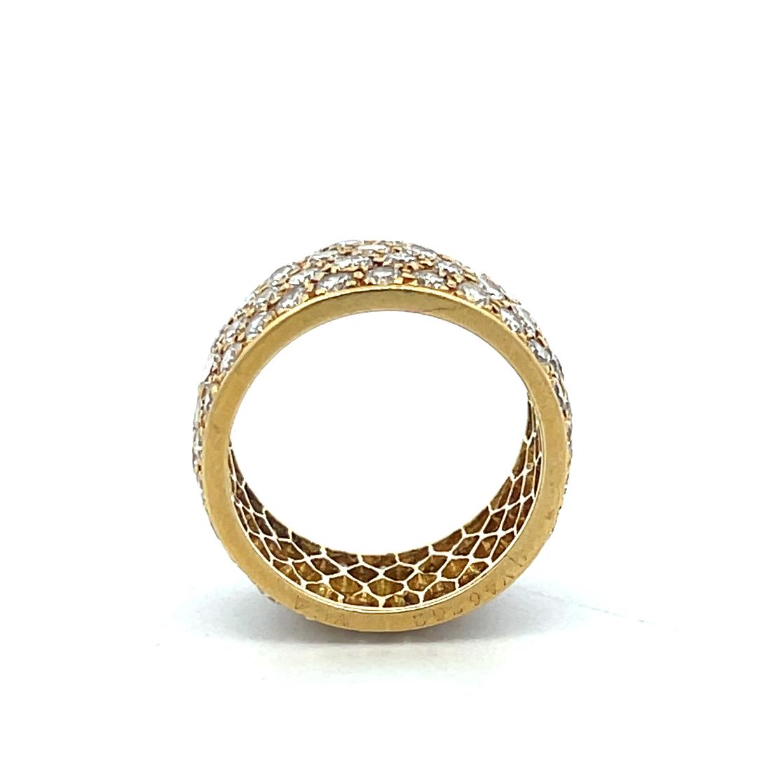 Van Cleef & Arpels 18K YG Band Ring with 3.25 Carat Round F VS Diamonds Size 5.5