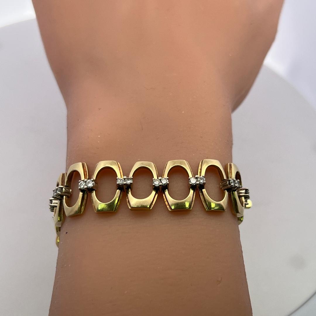Vintage 14K Yellow Gold Link Bracelet with 1.85 Carat Round G SI Diamonds