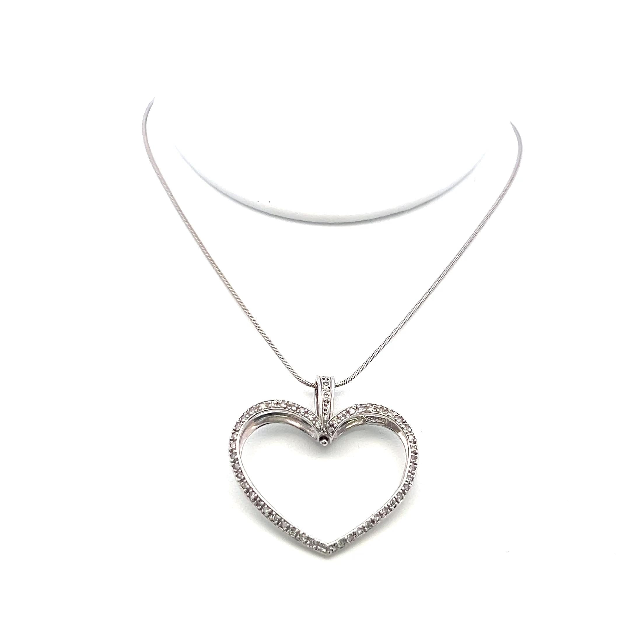 Vintage 18K White Gold Heart Pendant Necklace with 0.5 Carat Round I-I1 Diamonds