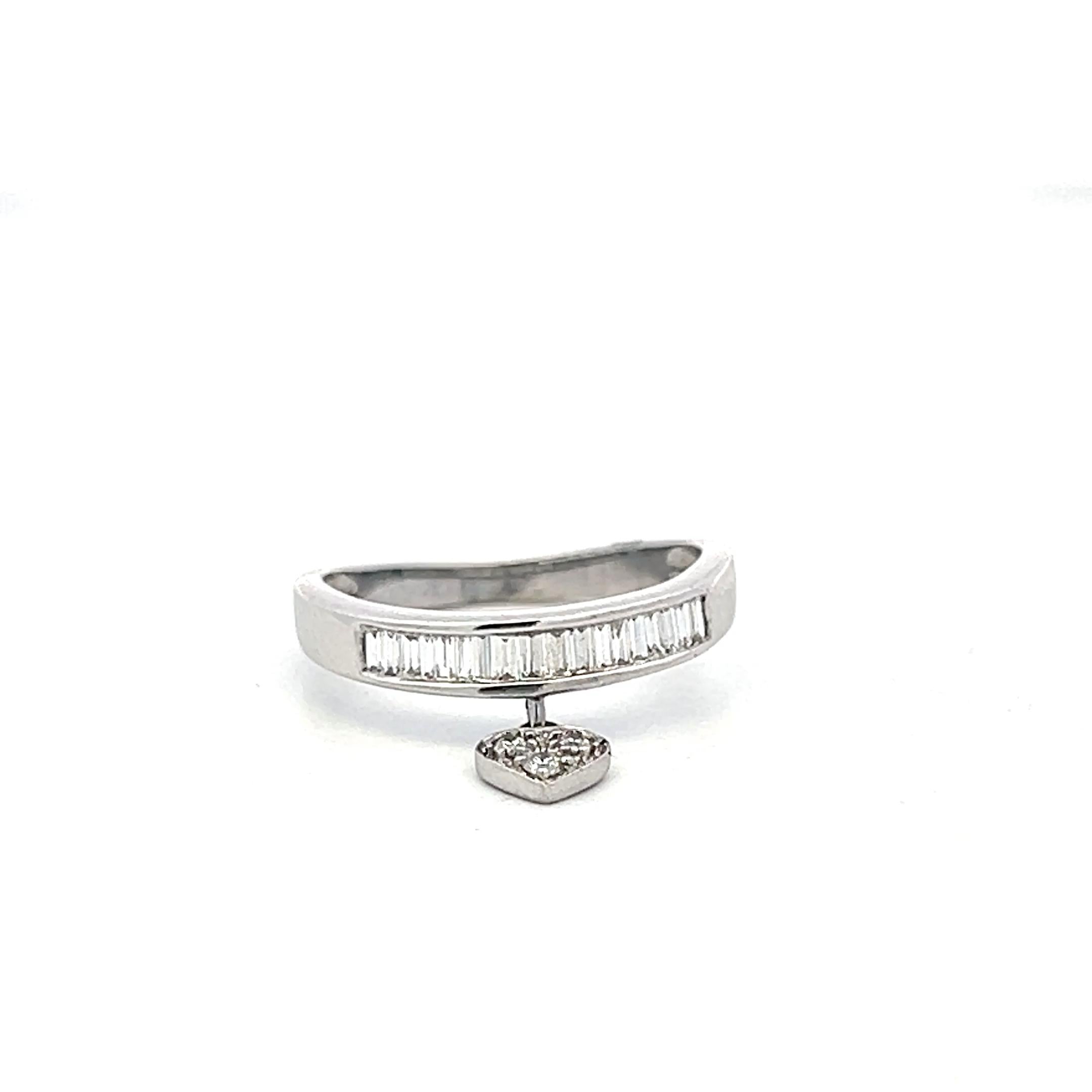 Vintage 18K White Gold Band Ring with 0.2 Carat H SI Diamonds Size 5