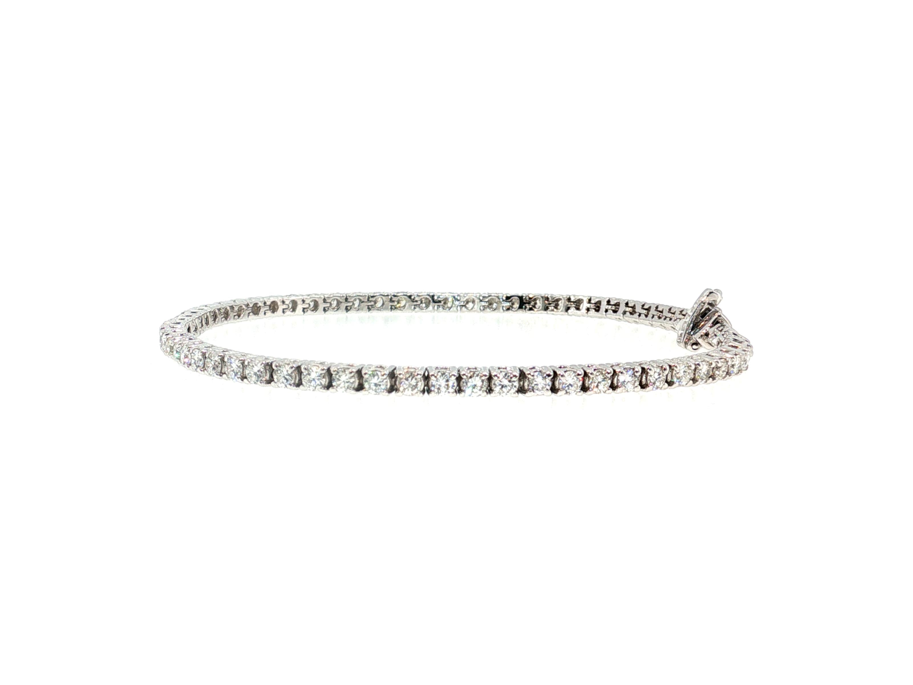 Vintage 14K White Gold Tennis Bracelet with 2.97 Carat Round H VS Diamonds
