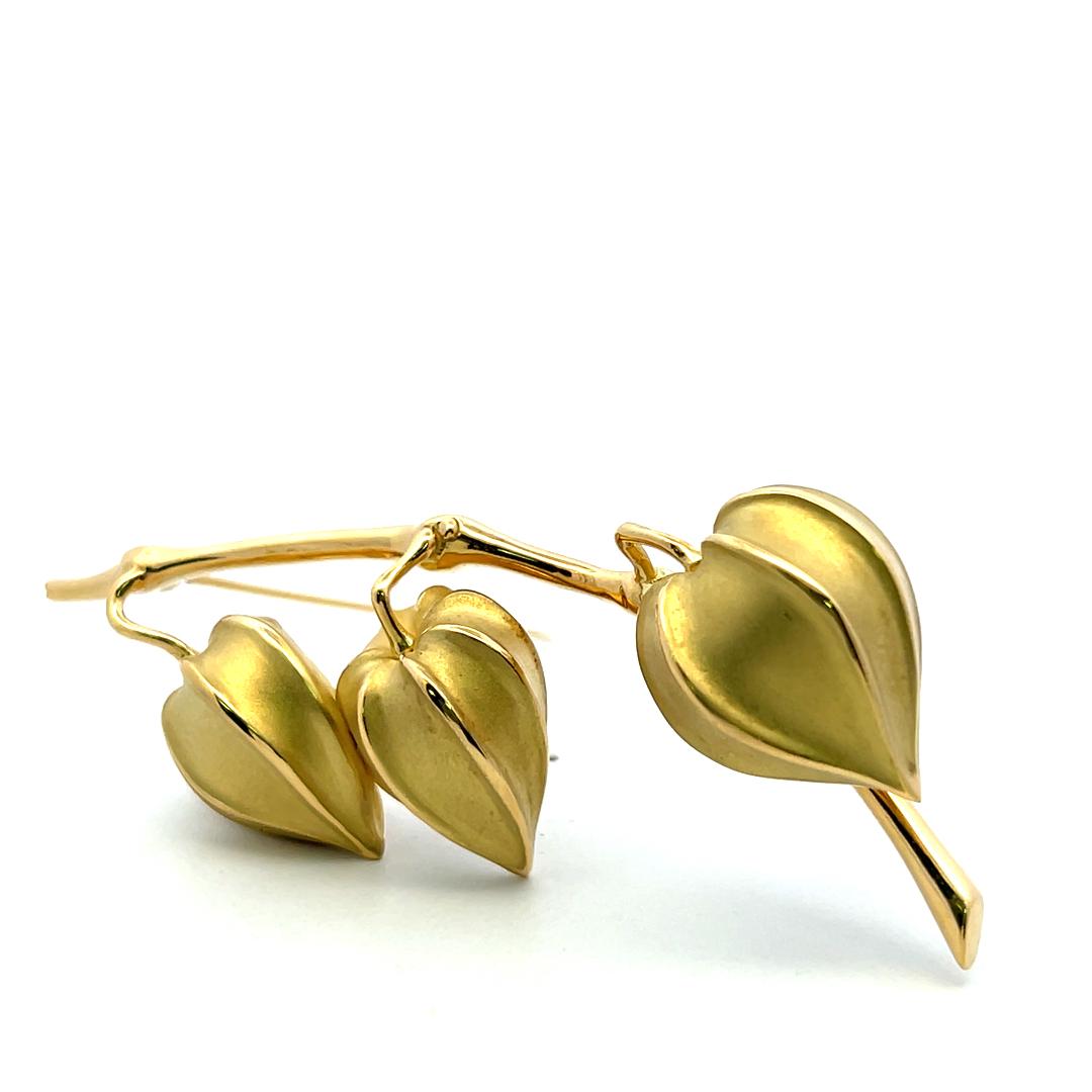 Tiffany & Co Vintage 18K Yellow Gold Chines Lantern Leaf Pin Brooch 35.2 Grams