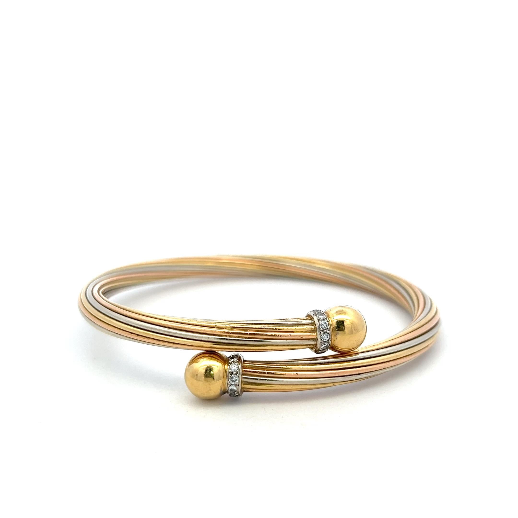 Vintage 18K Two Tone Gold Bangle Bracelet with 0.15 Carat Round K-I1 Diamonds