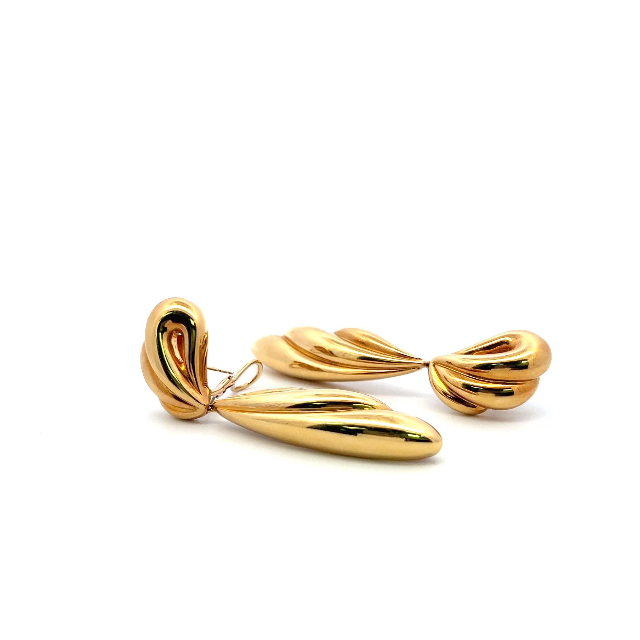 Vintage 18K Yellow Gold Bold Dangling Earrings 2.96 Inch 43.49 Grams