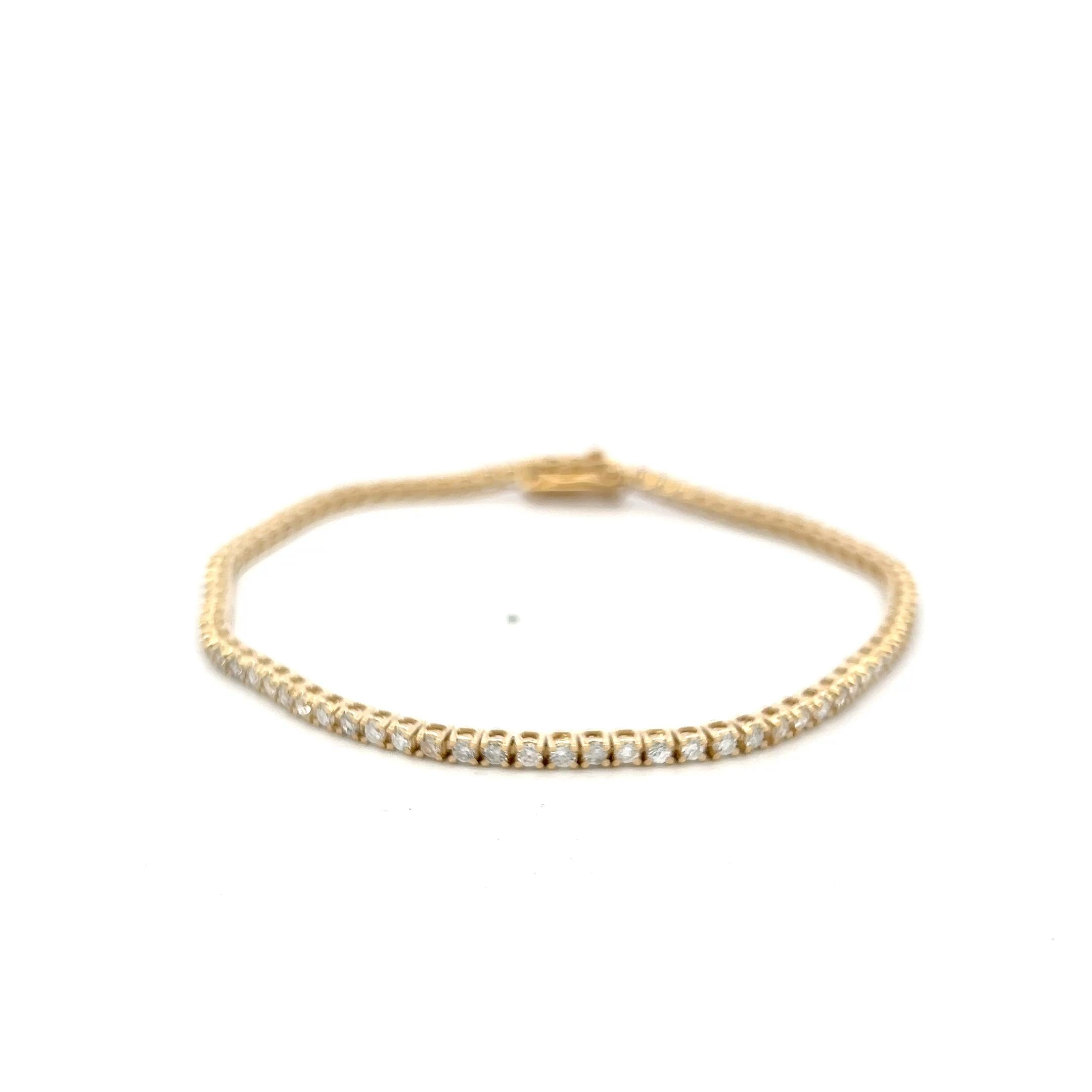 Vintage 14K Yellow Gold Tennis Bracelet with 1.77 Carat Round Diamonds