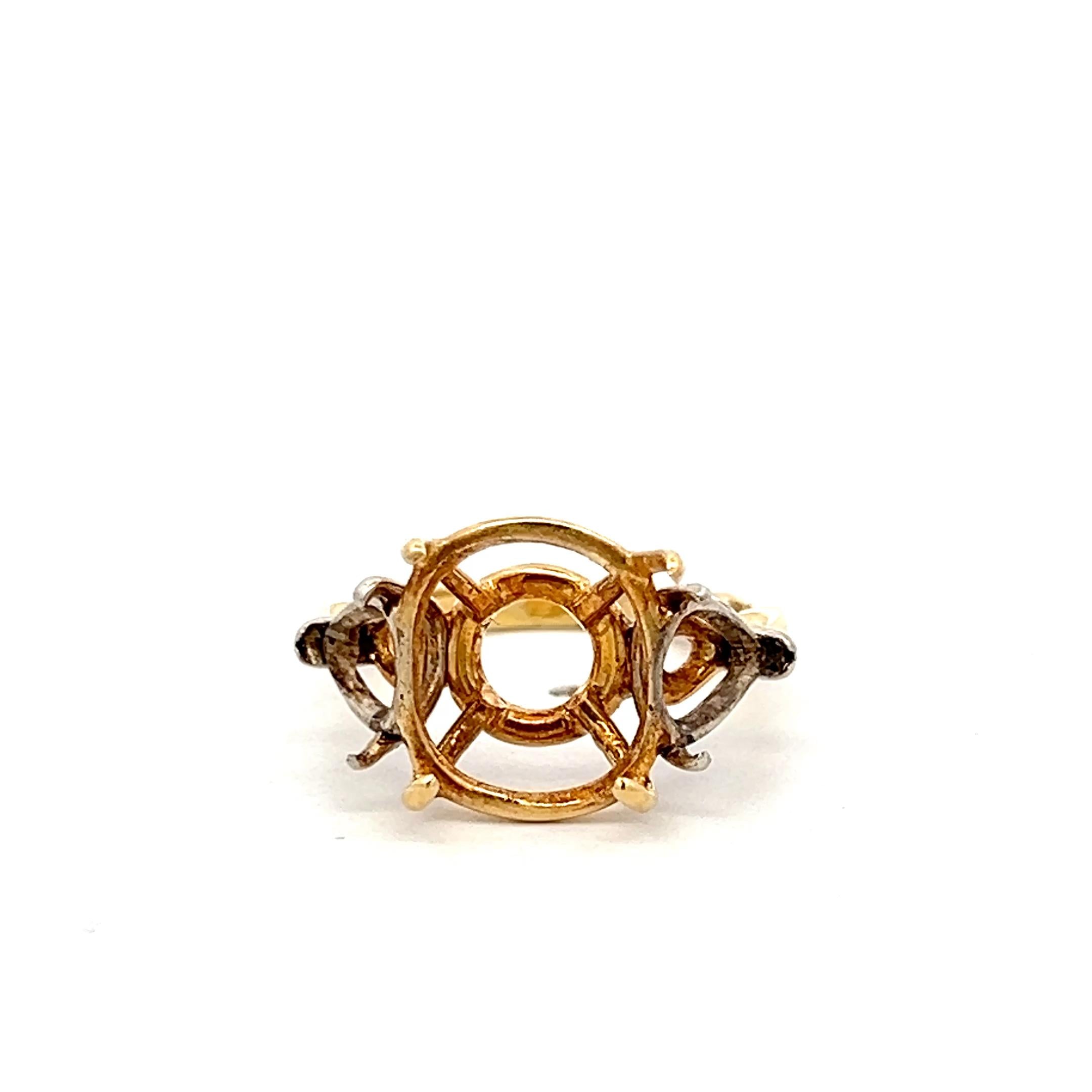 18 Karat Yellow Gold Semi Mount Ring Fits 11.6x9.8 MM Size 5.5