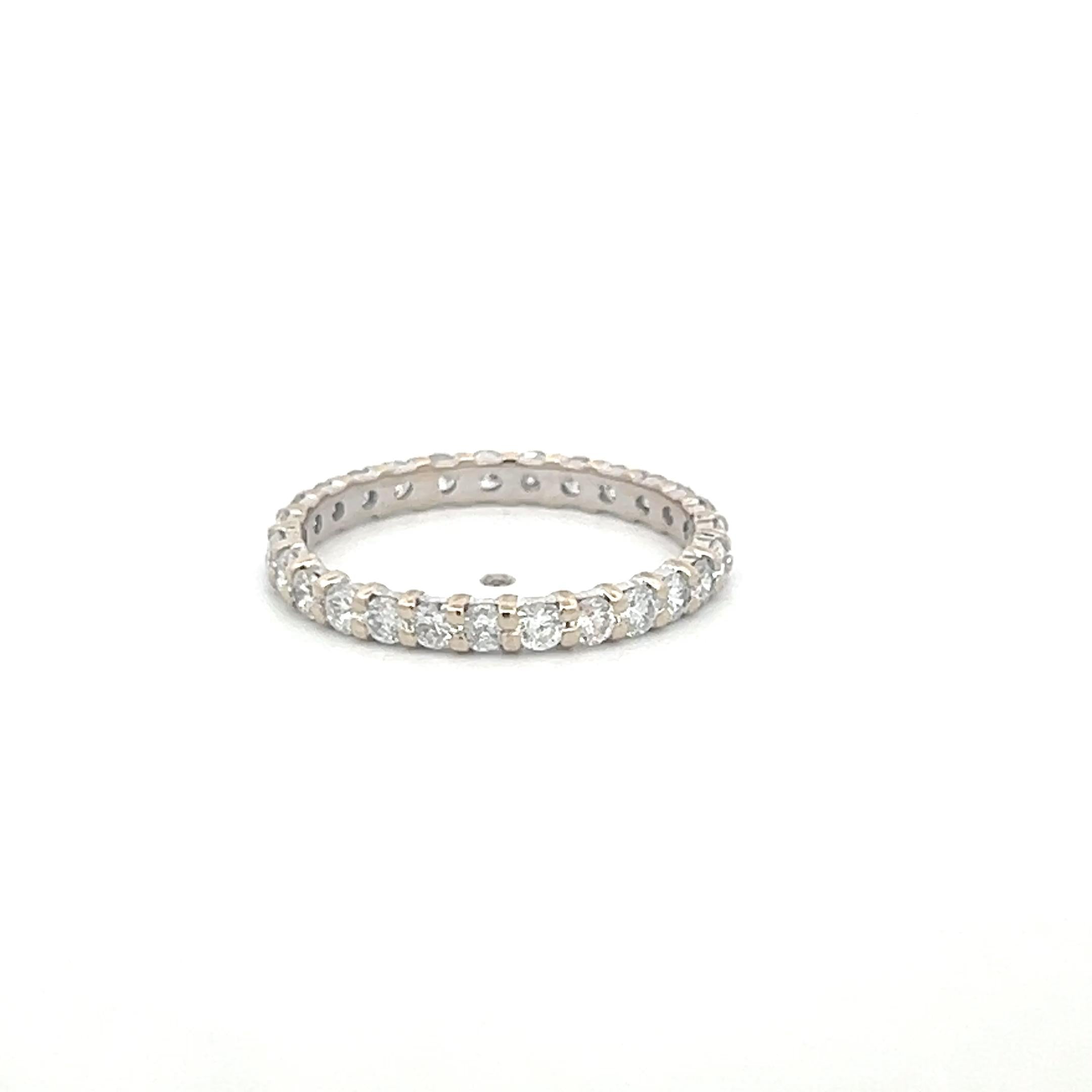 14K White Gold Eternity Band Ring with 0.89 Carat Round H SI Diamonds Size 6.5
