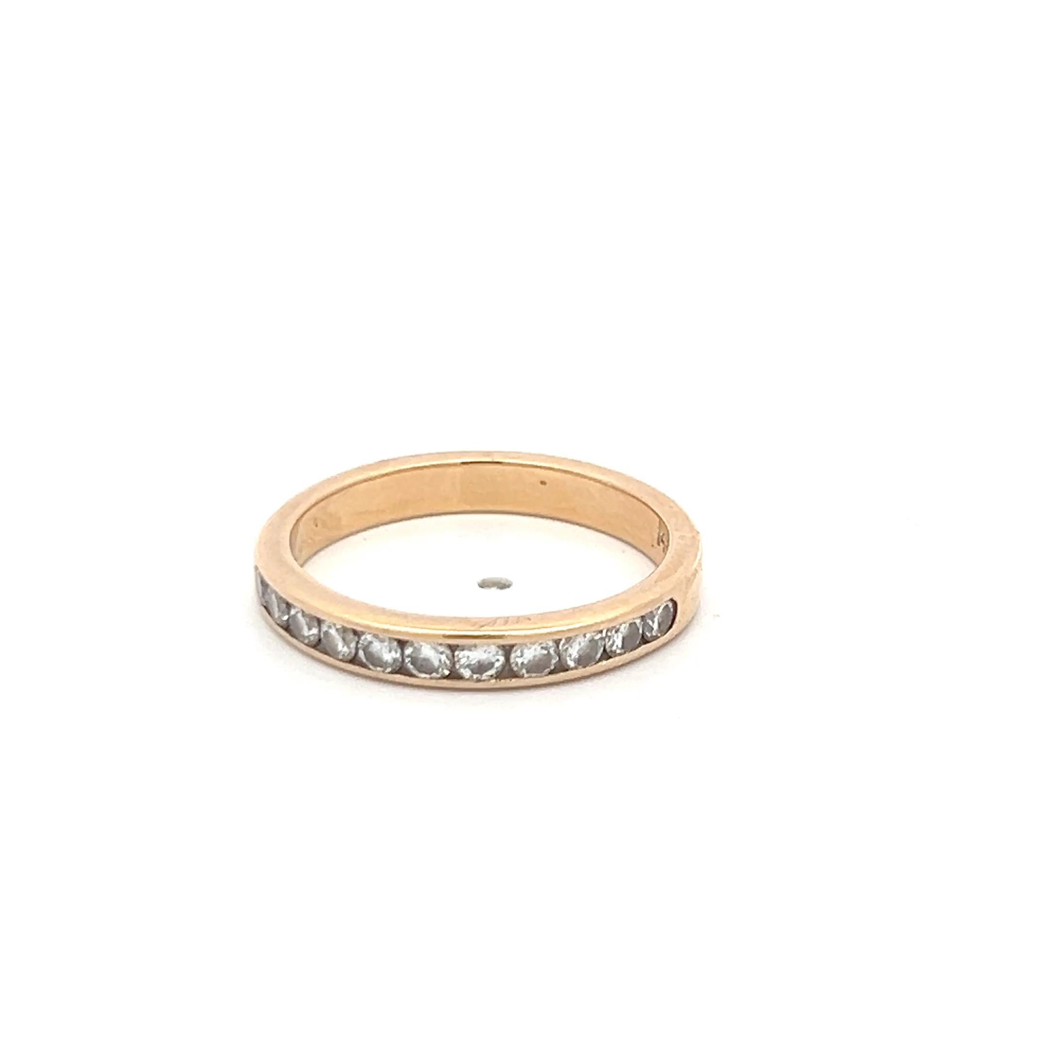 Vintage 14K YG Gold Band Ring with 0.22 Carat Round H-VS Diamonds Size 6