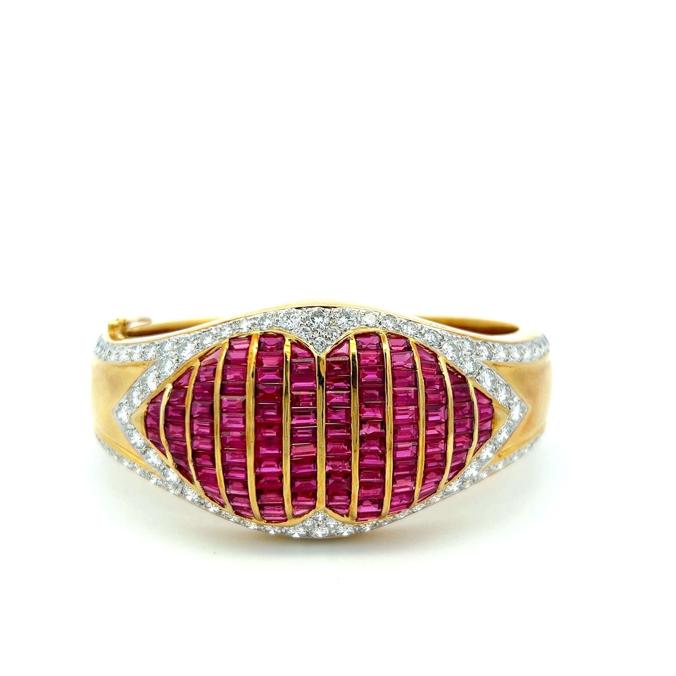 18K Yellow Gold Bangle Bracelet with 5ct Round G VS Diamonds & 10.5ct Ruby