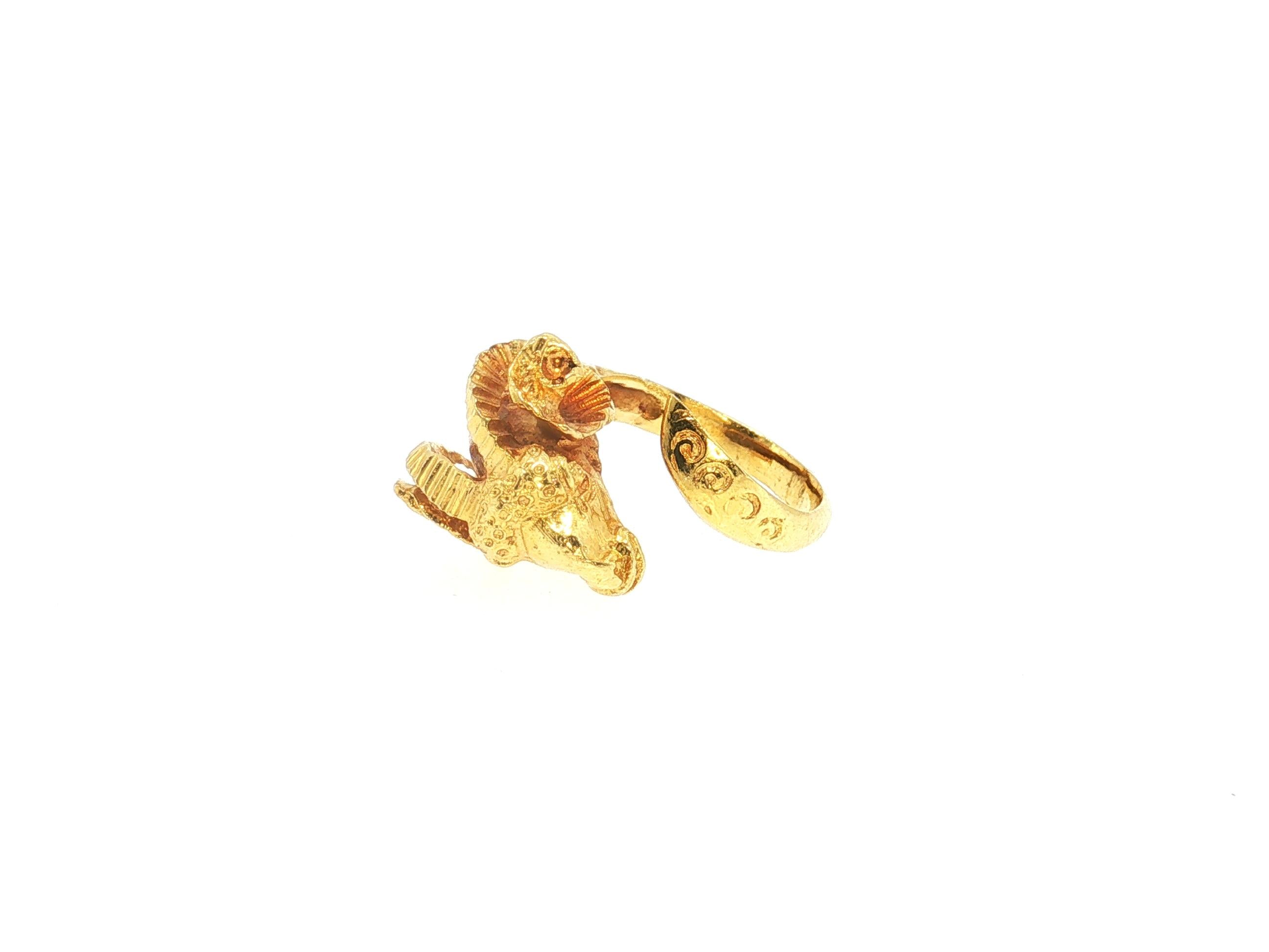 Vintage 18K Yellow Gold Bold Ram Cocktail Ring 9.6 Grams Size 4