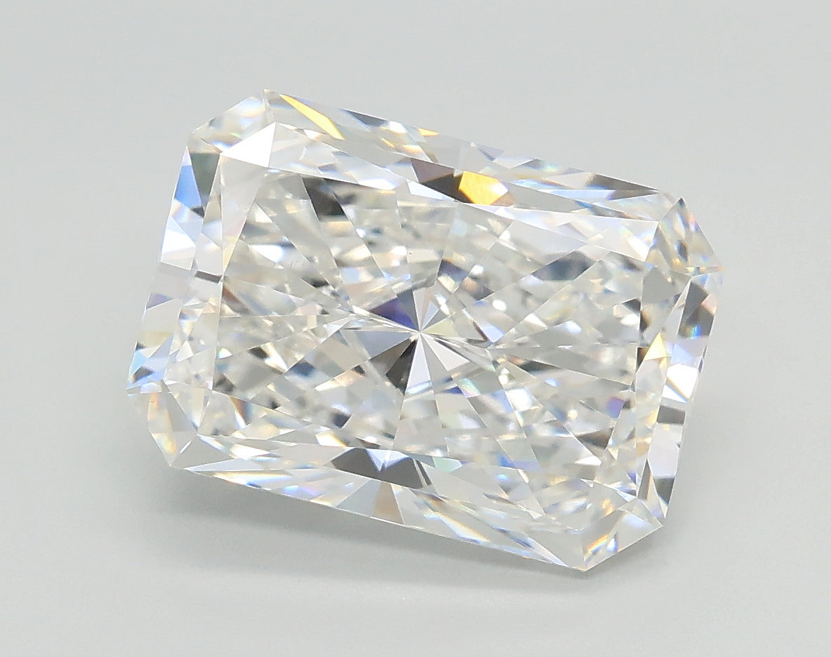 Lab-Grown 3.03 Carat Radiant Cut Diamond color F Clarity VVS2, precious stones, engagement diamonds